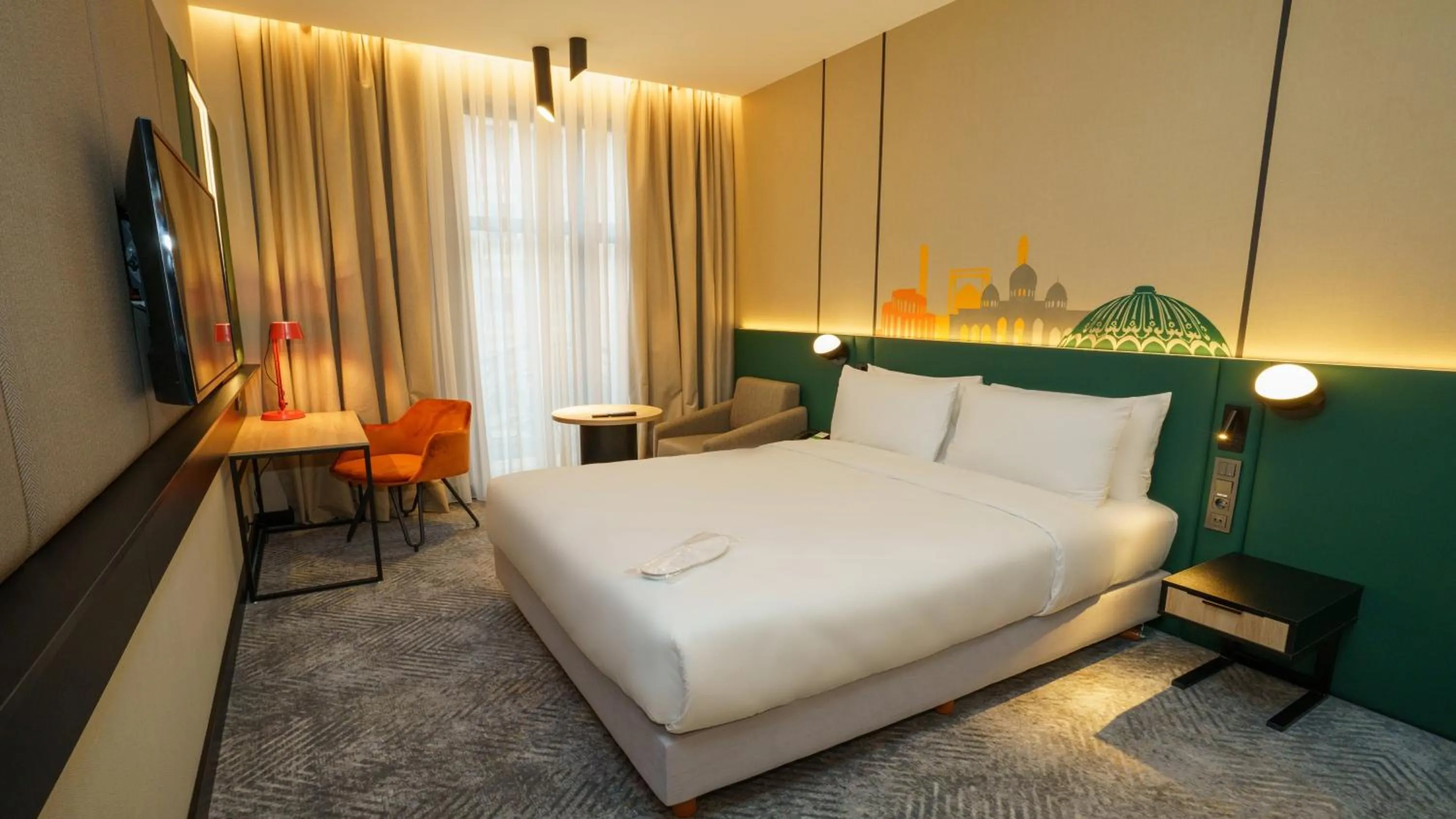 Photo of the whole room, Bed in Holiday Inn Tashkent City by IHG