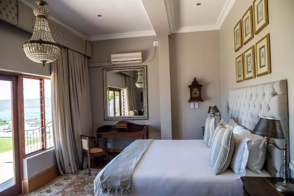 Bedroom, Bed in Issaquena Heights Boutique Hotel