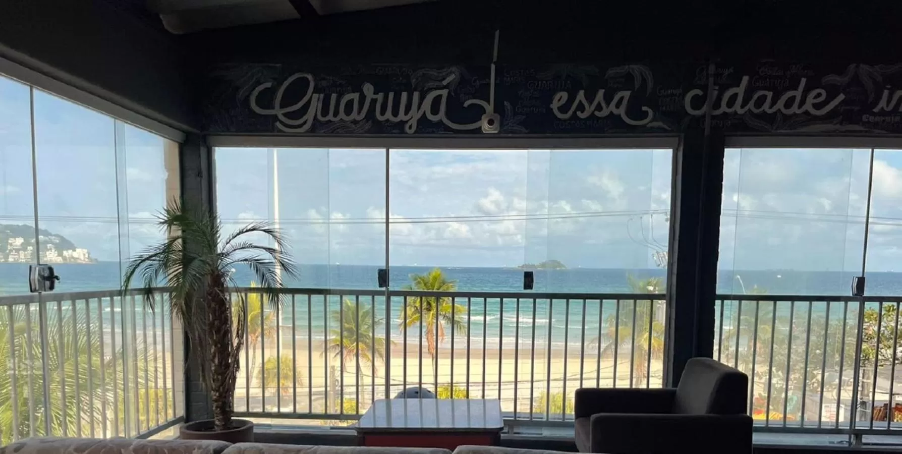 Communal lounge/ TV room in Costa Maris Beach Hotel Frente Mar