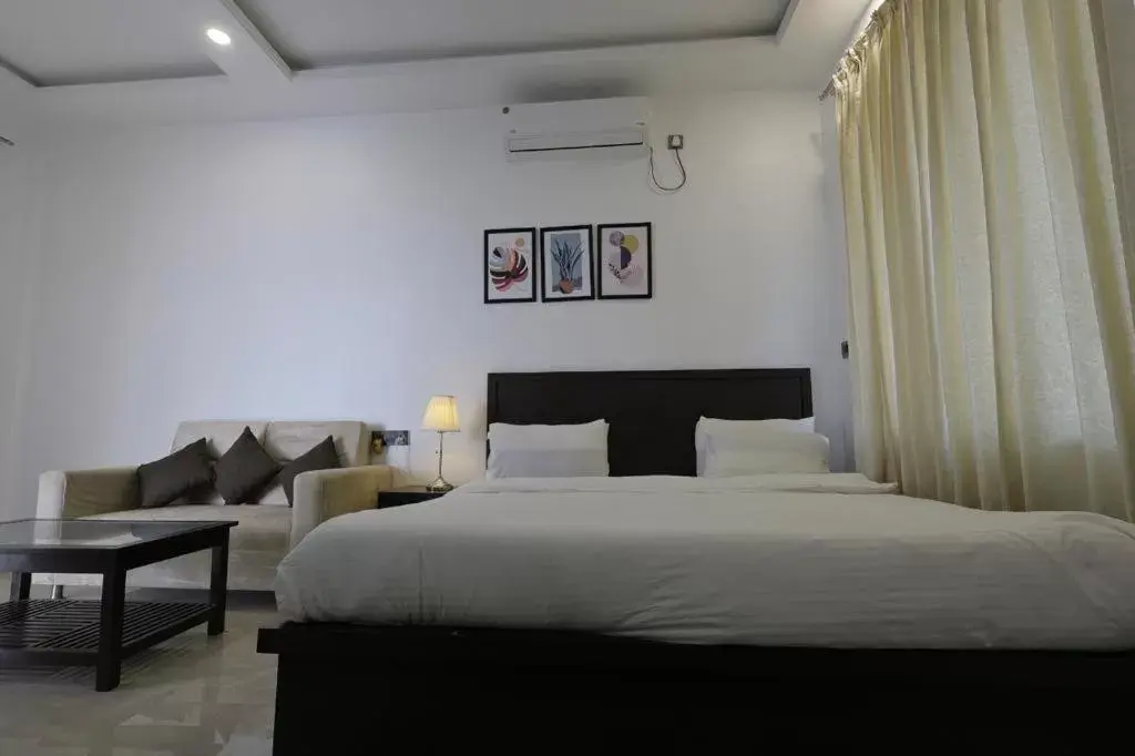 Deluxe Double Room in The White Lotus Deluxe Double Room in The White Lotus