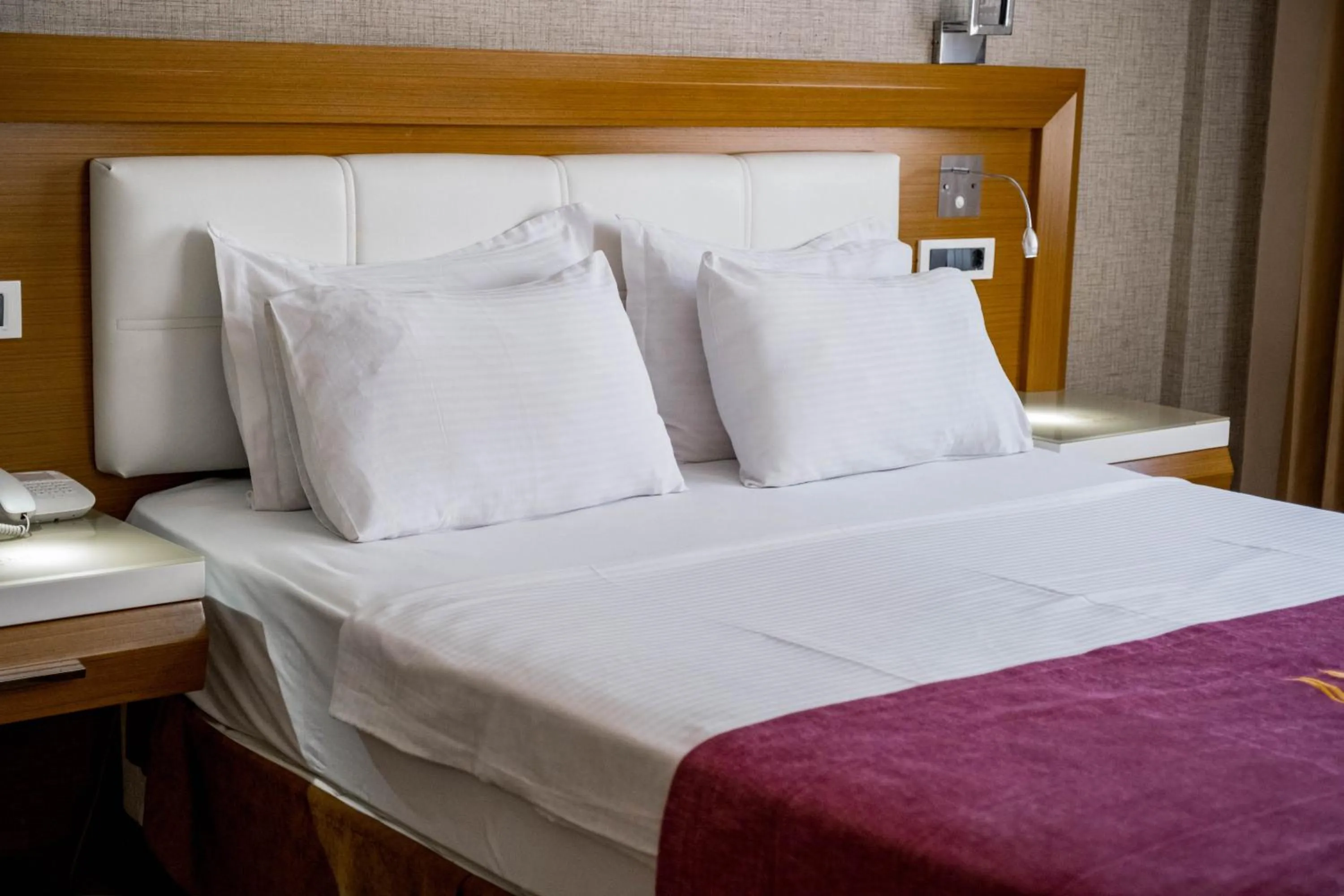 Bed in Selçuk Hotel