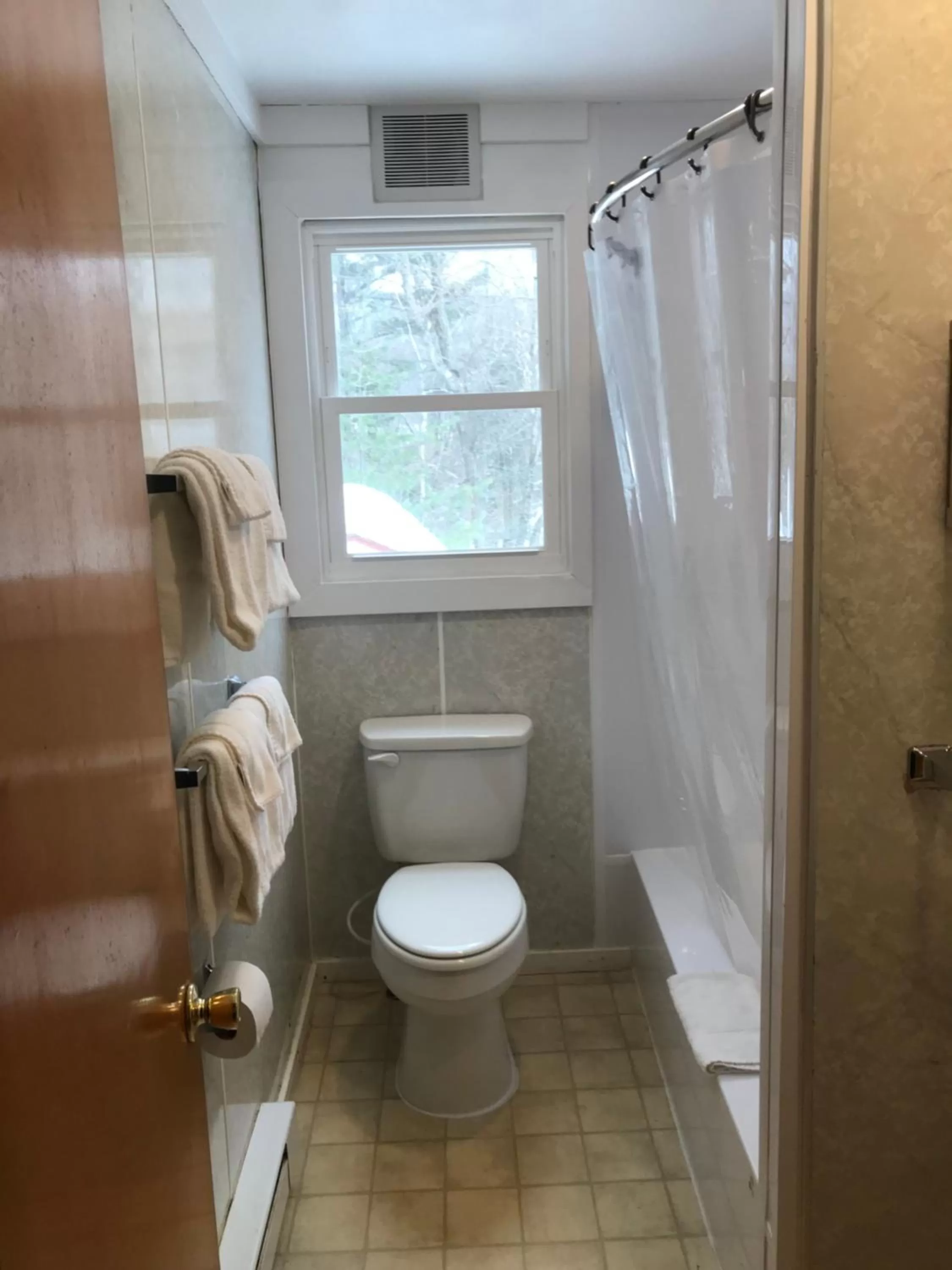 Double Room in Inn 32