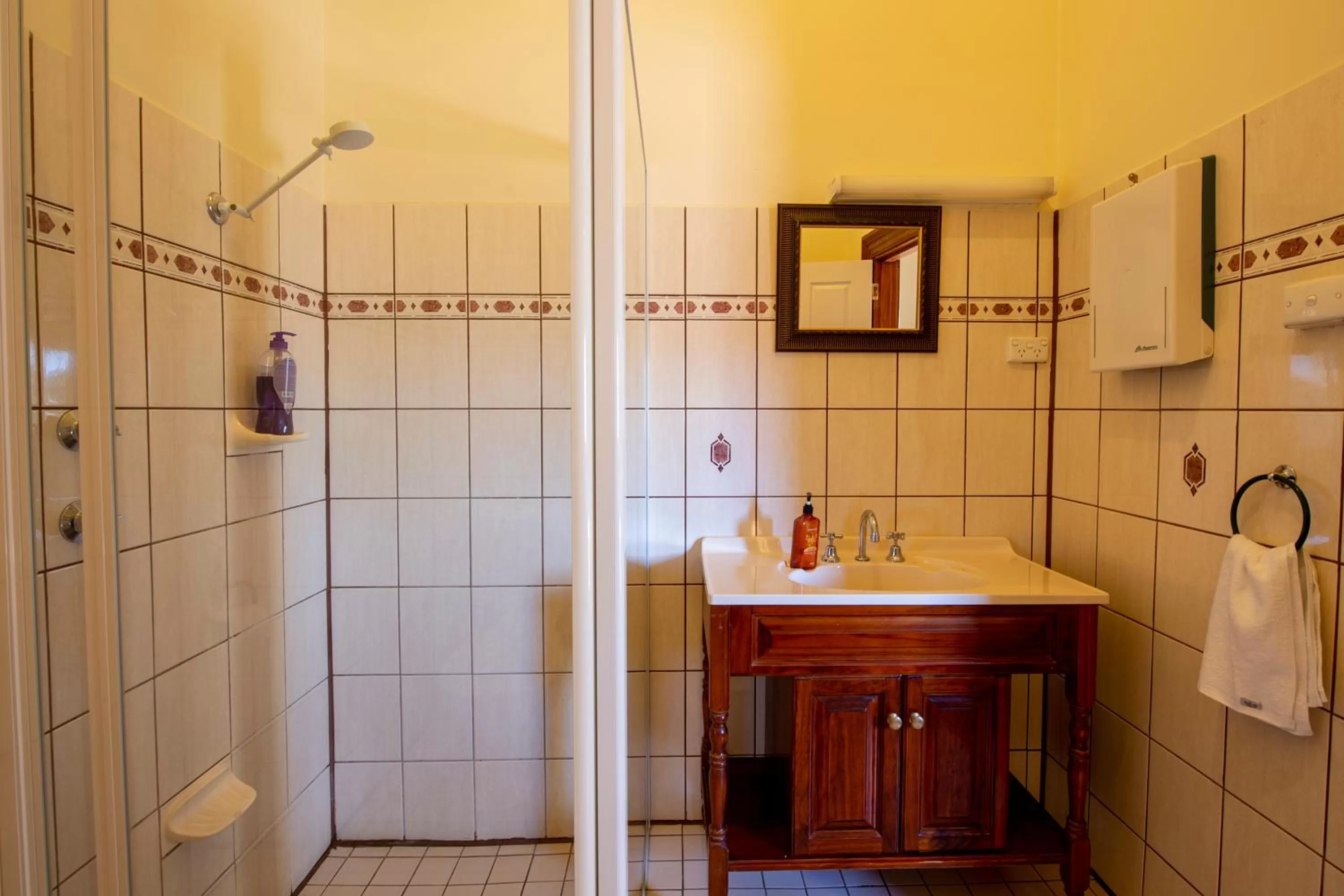 Bathroom in City Centre Motel Hotel