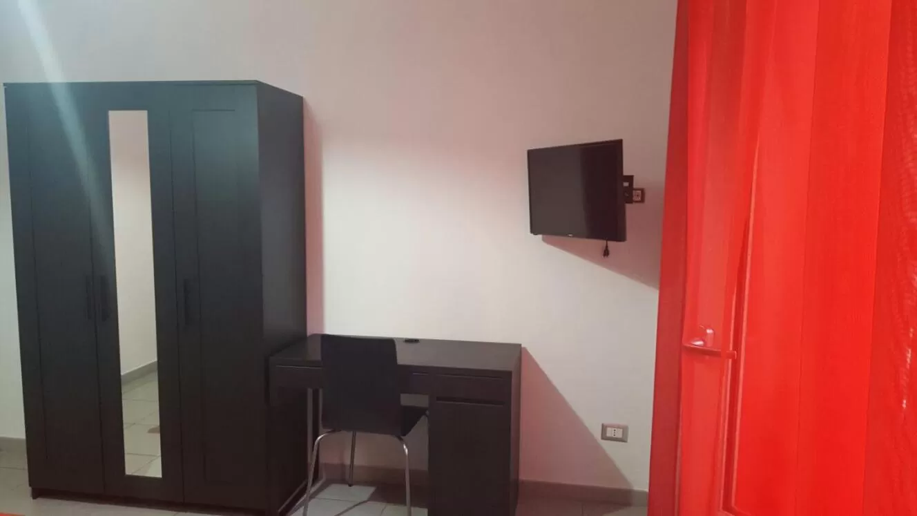 Photo of the whole room, Seating Area in Pompei Ruins