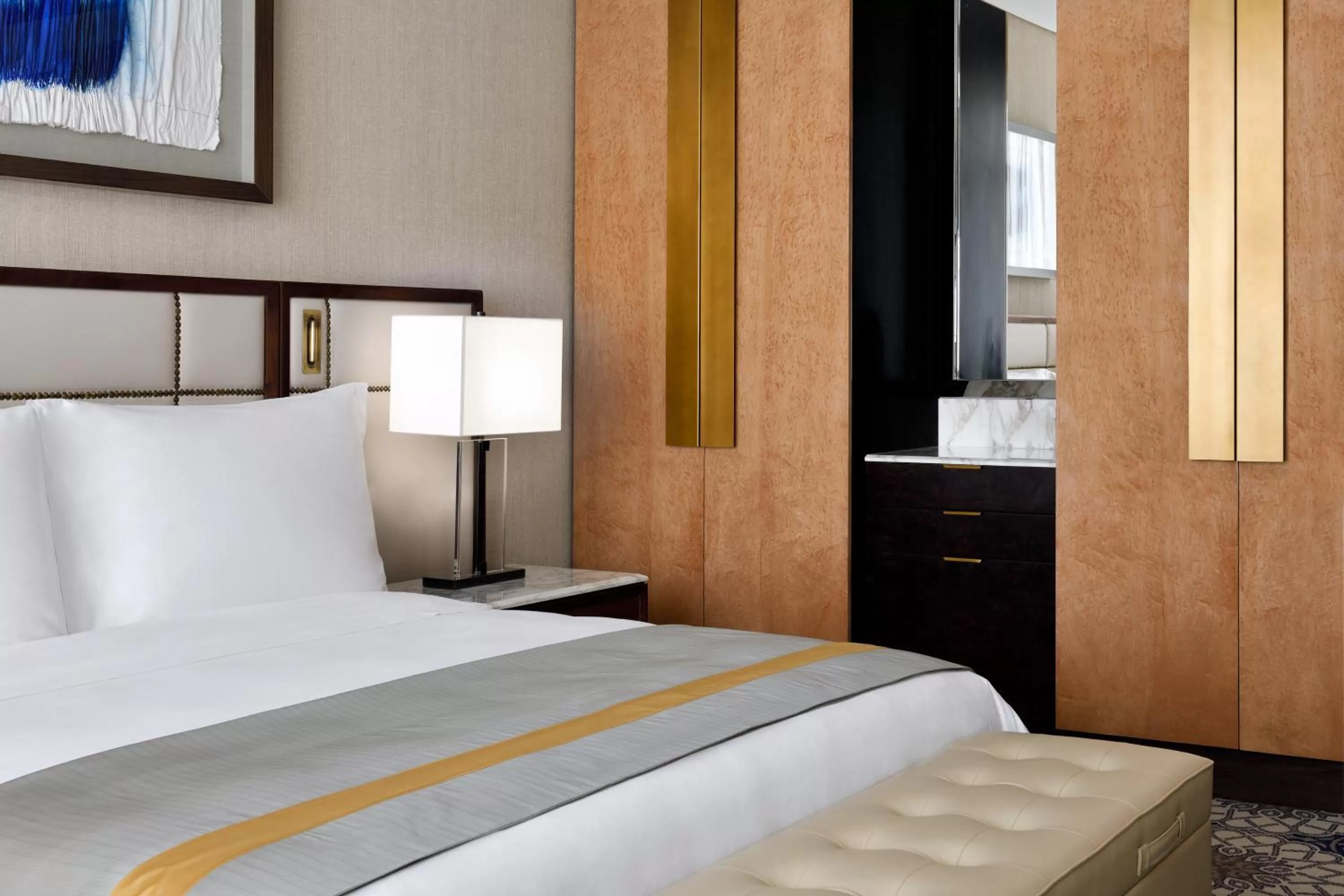 Bed in Grand Plaza Mövenpick Media City