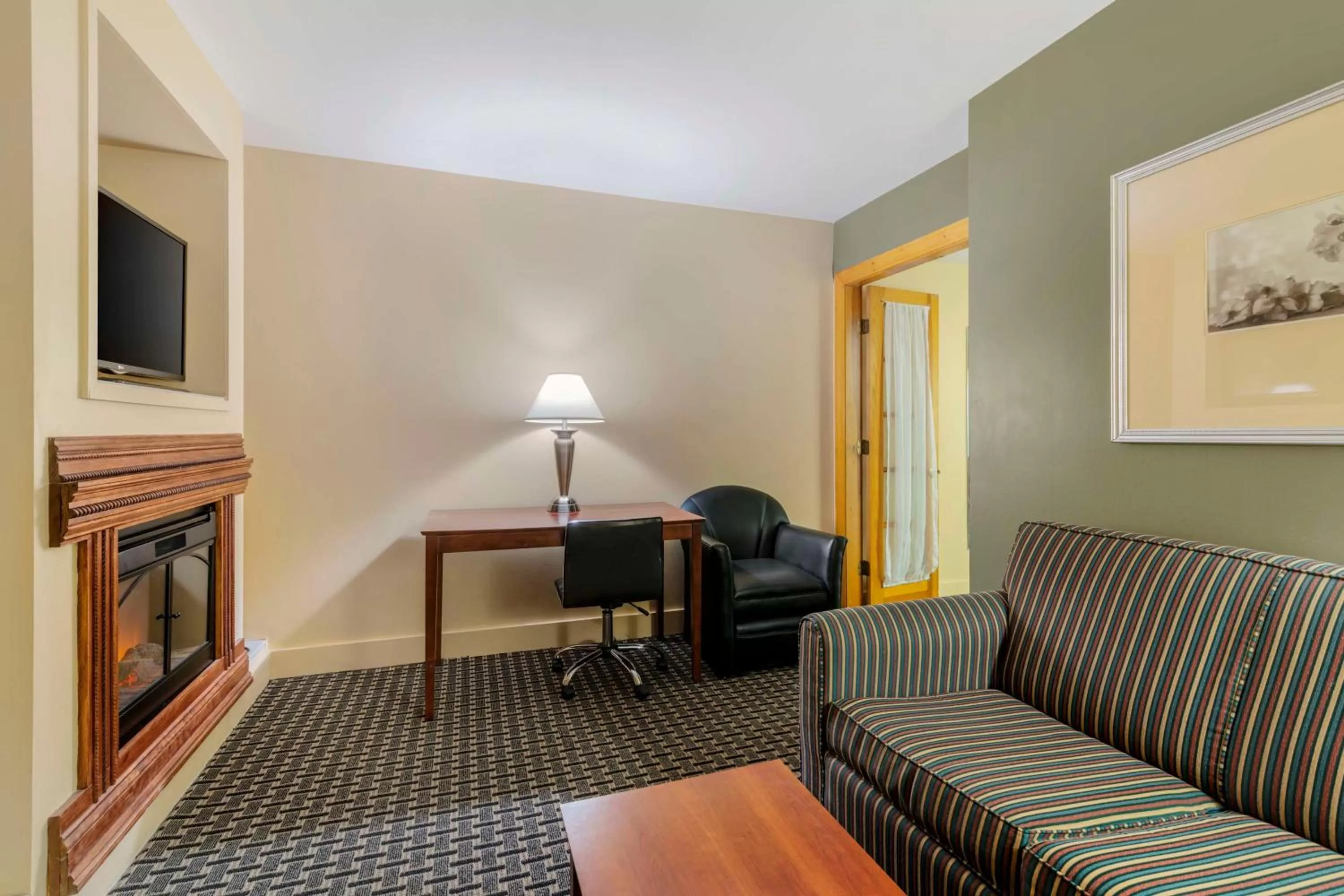 Photo of the whole room in Best Western Plus Brunswick Bath