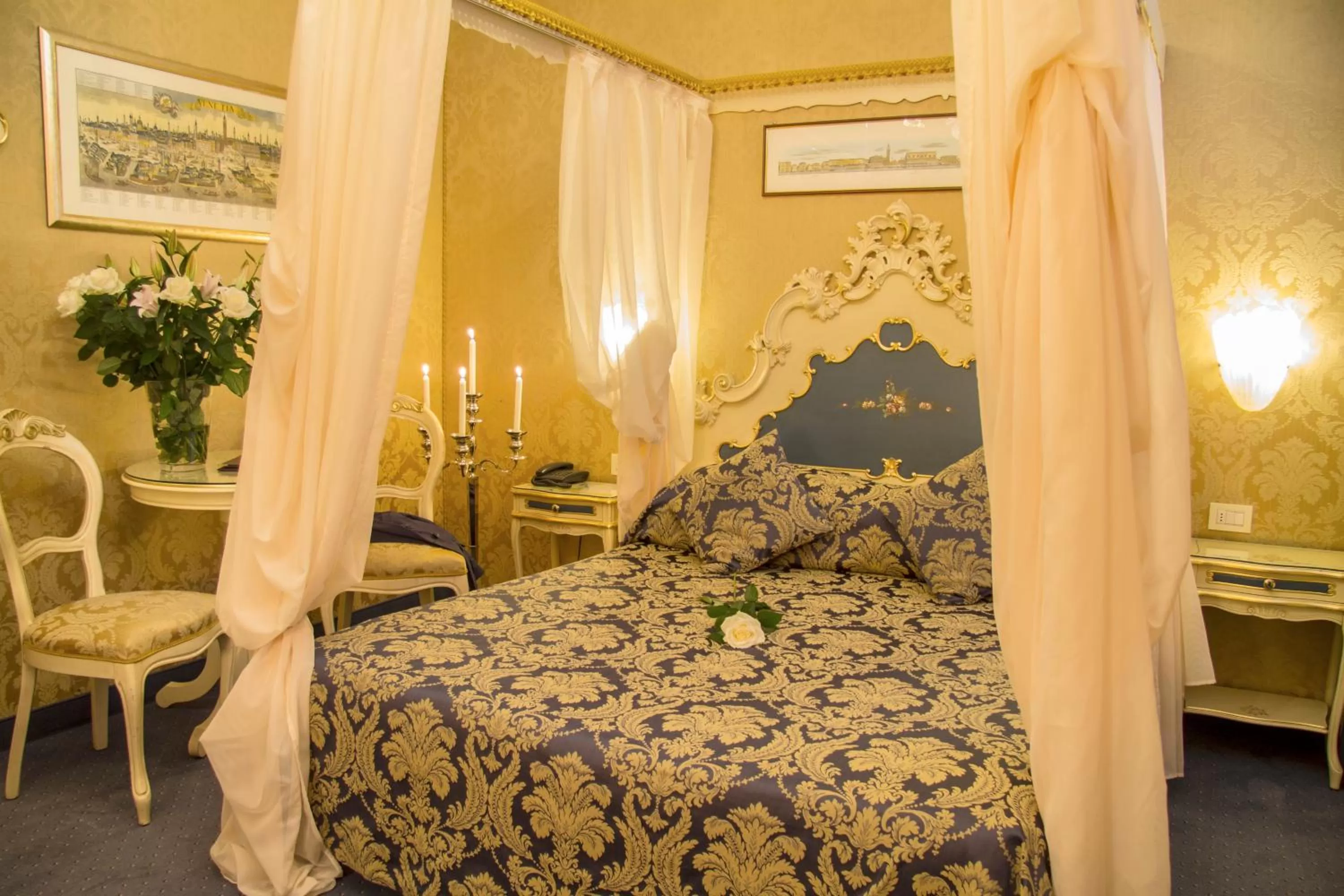 Photo of the whole room, Bed in Hotel Becher