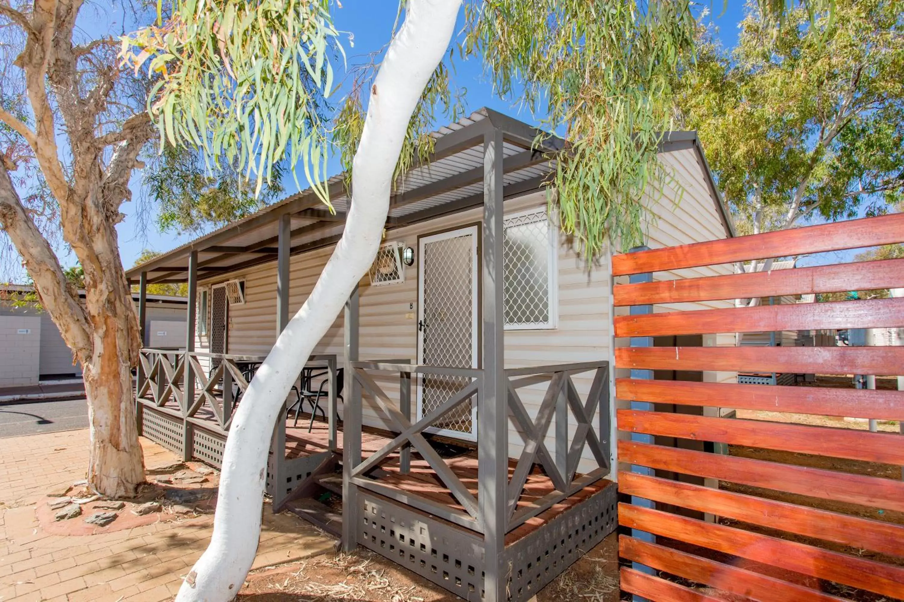 Standard Studio Cabin - Twin in Discovery Parks - Pilbara, Karratha Standard Studio Cabin - Twin in Discovery Parks - Pilbara, Karratha