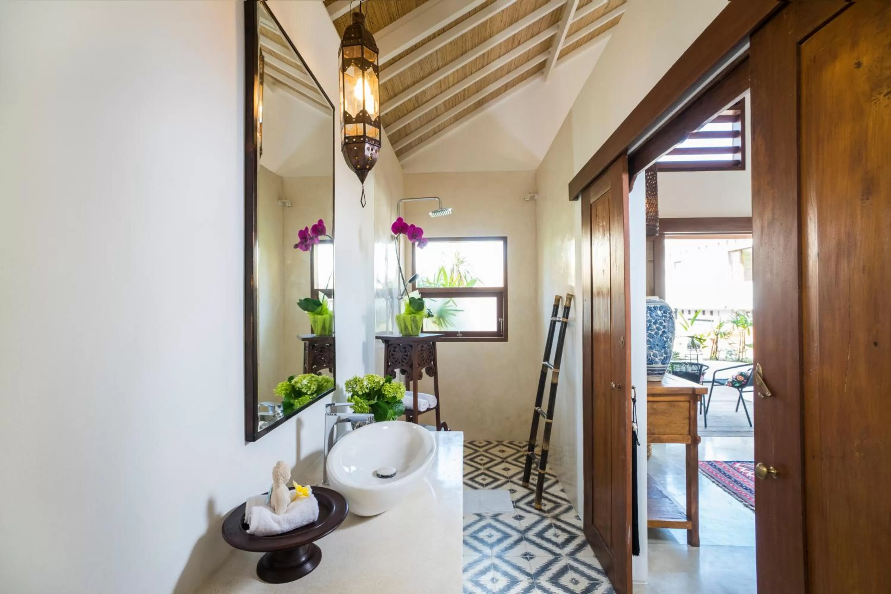 Bathroom in Calma Ubud Suite & Villas - Rice Fields View, Infinity Pool !