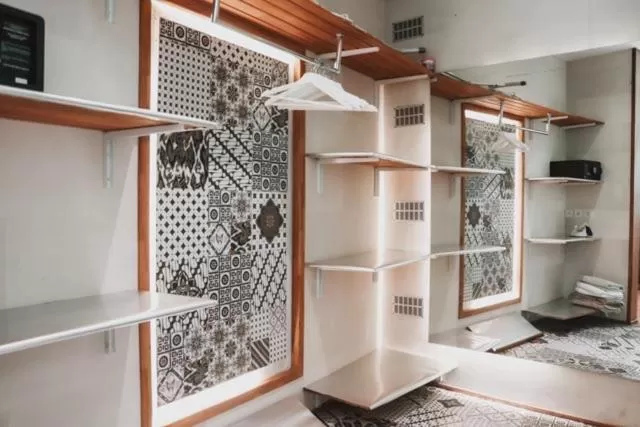 wardrobe, Bathroom in Villa Merdu Ubud