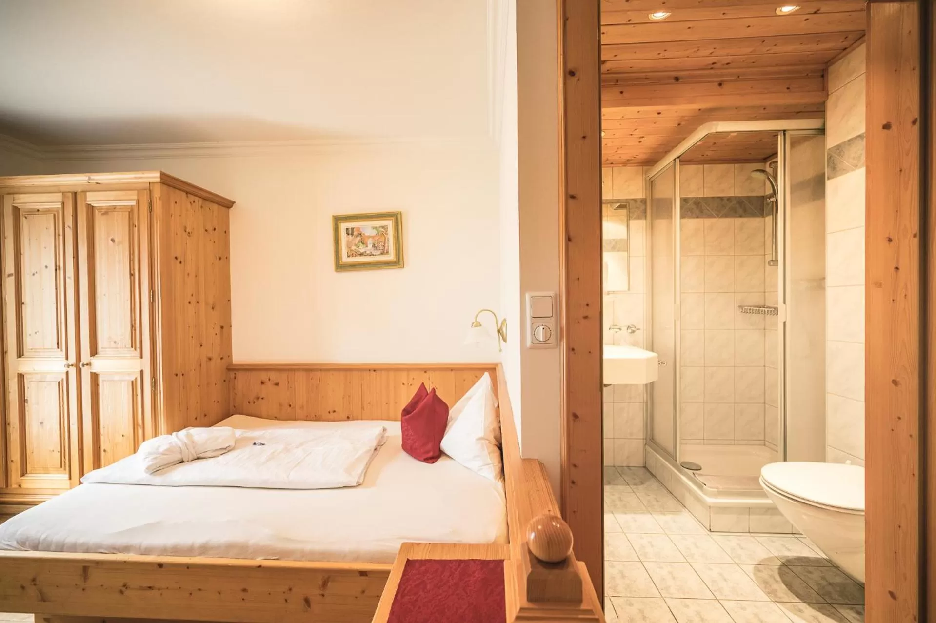 Photo of the whole room, Bed in Hotel Schartner