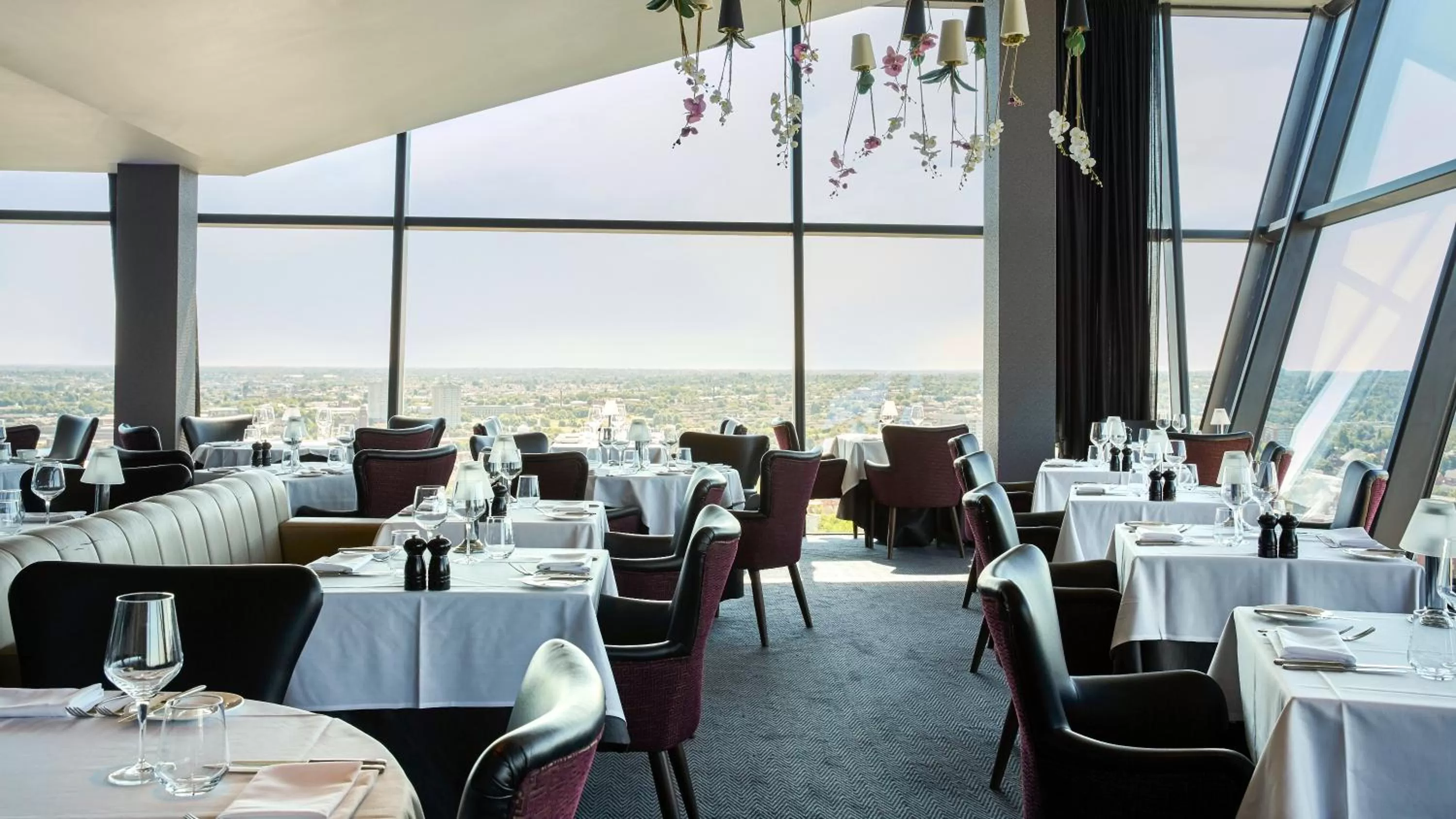 Restaurant/places to eat in The Cube Hotel Birmingham