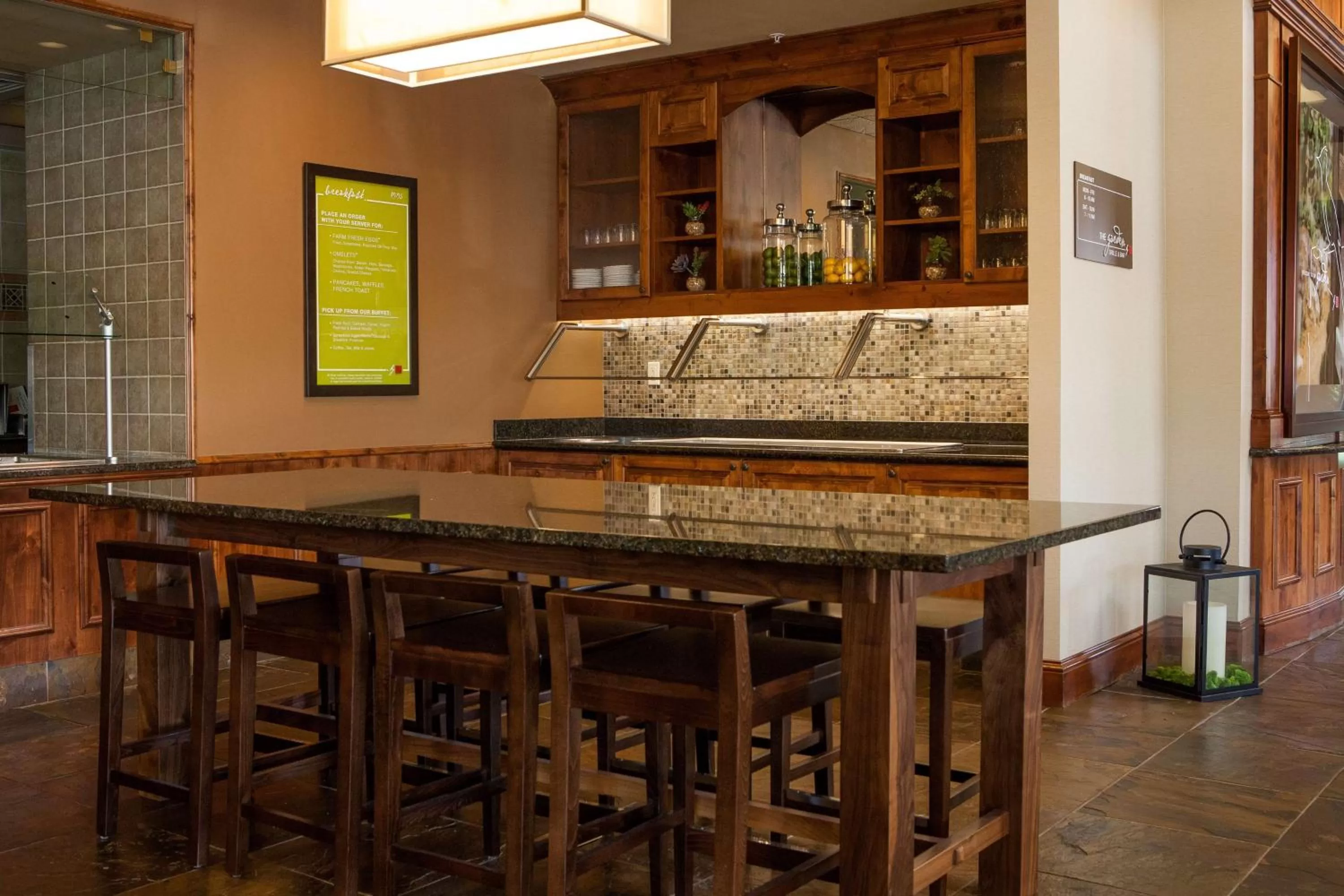 Restaurant/places to eat in Hilton Garden Inn Boise / Eagle