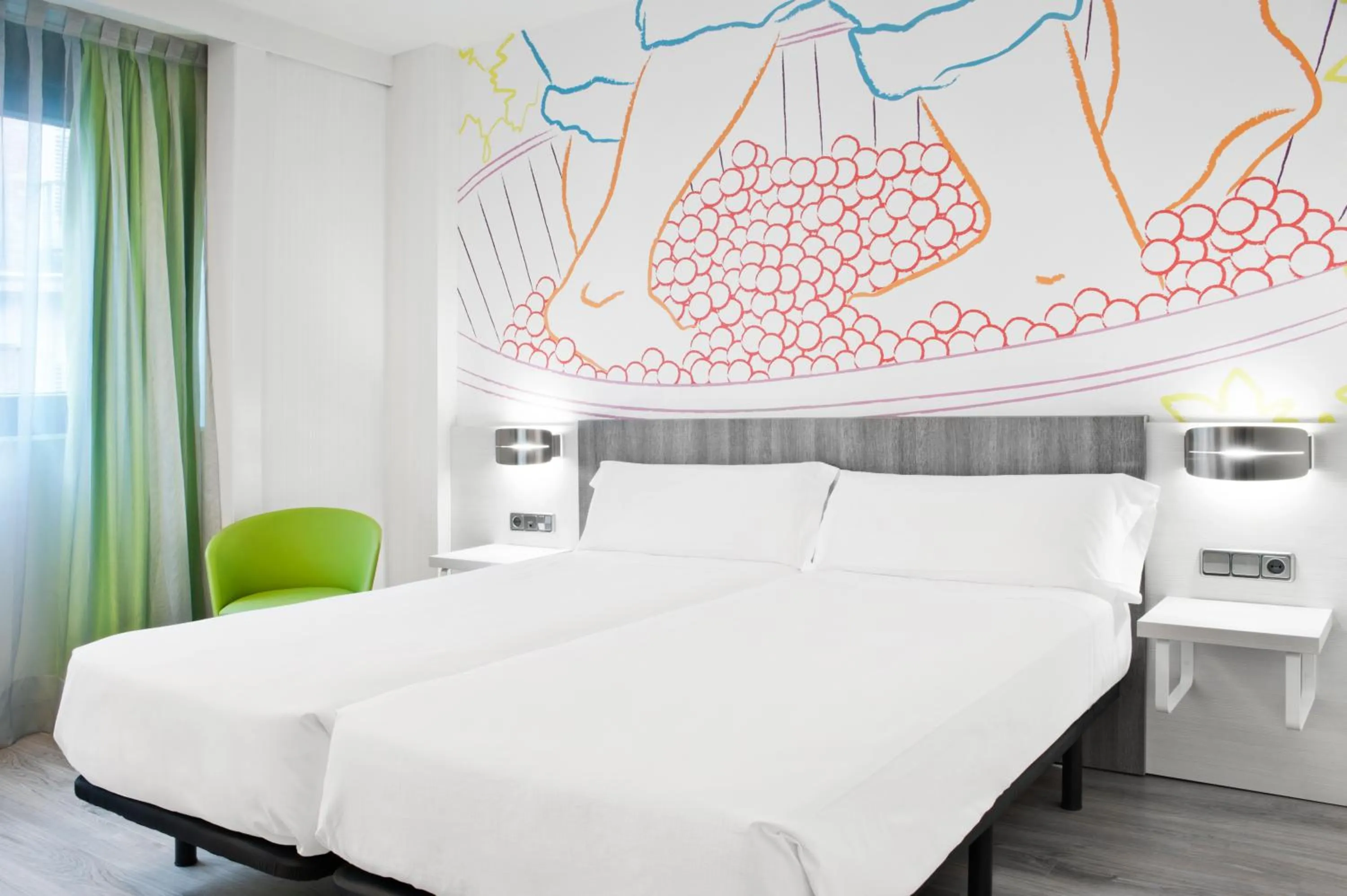 Bed in Ibis Styles Madrid Prado