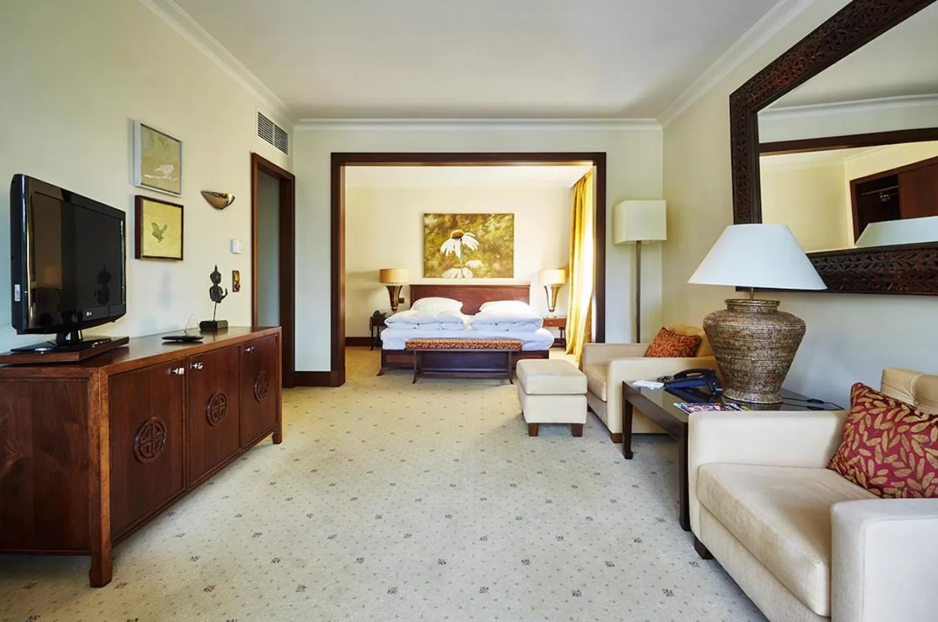 Photo of the whole room, Bed in Bernstein Hotel Villa Kastania