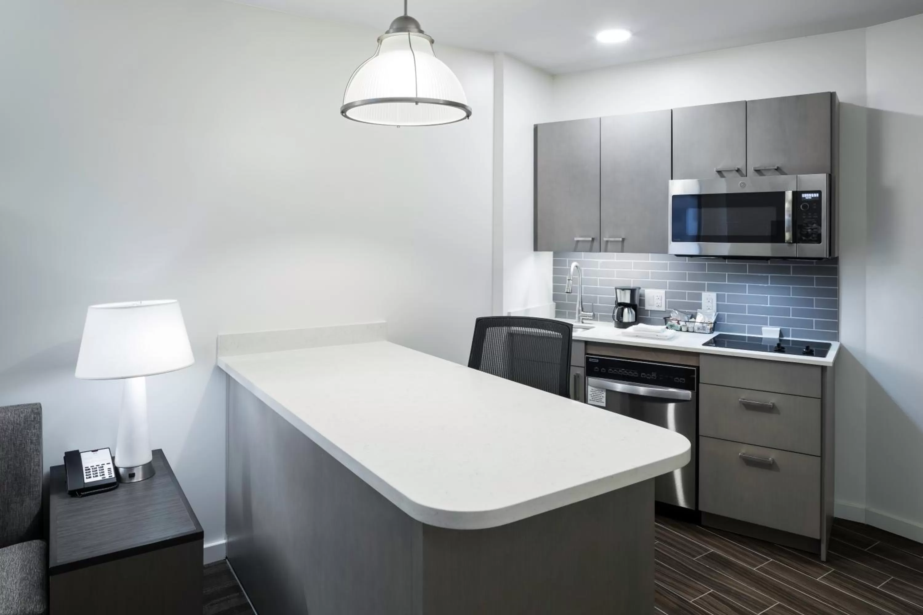 Kitchen or kitchenette in Hyatt House Tempe Phoenix University