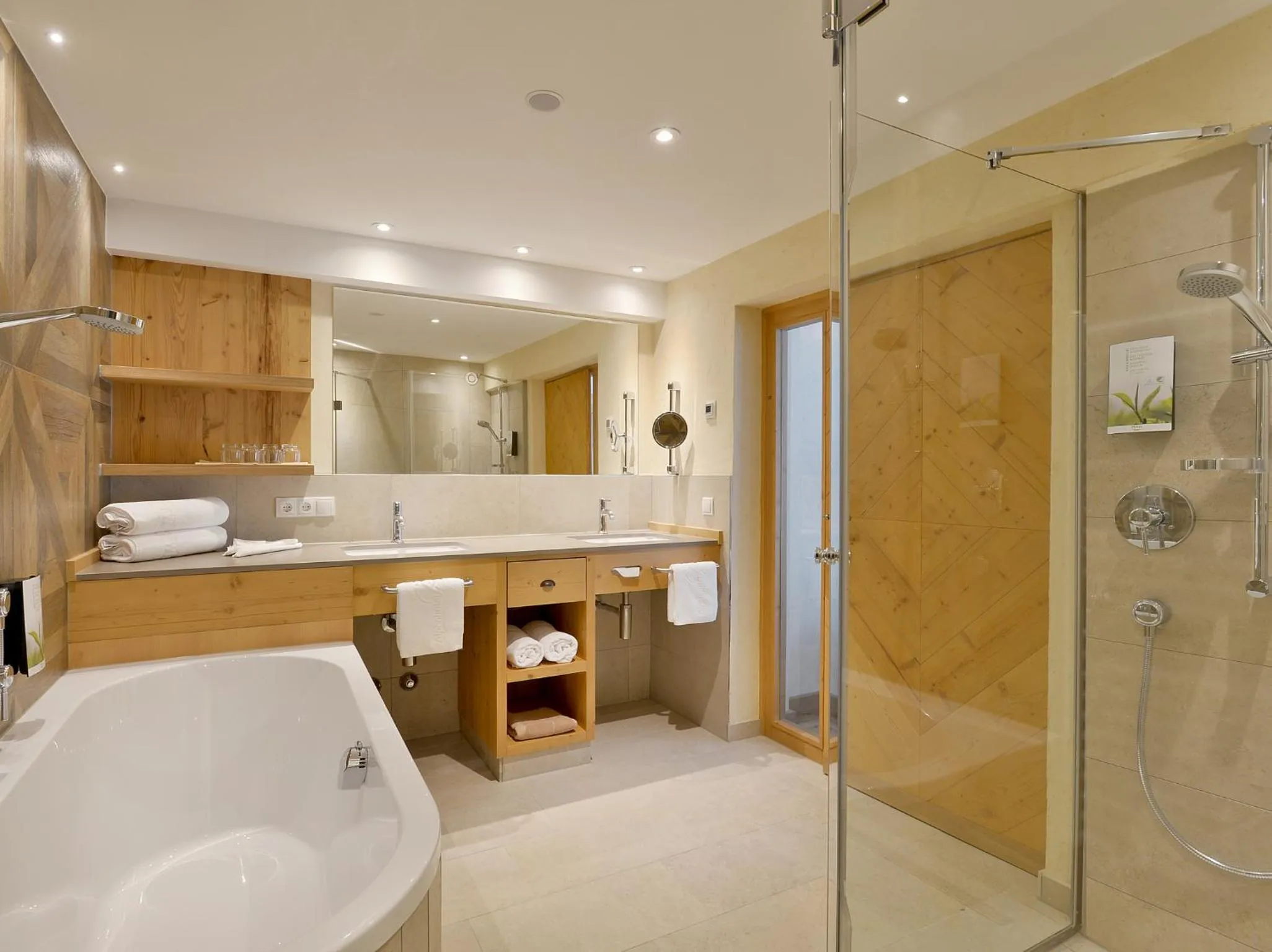 Bathroom in Alpenhotel Kramerwirt