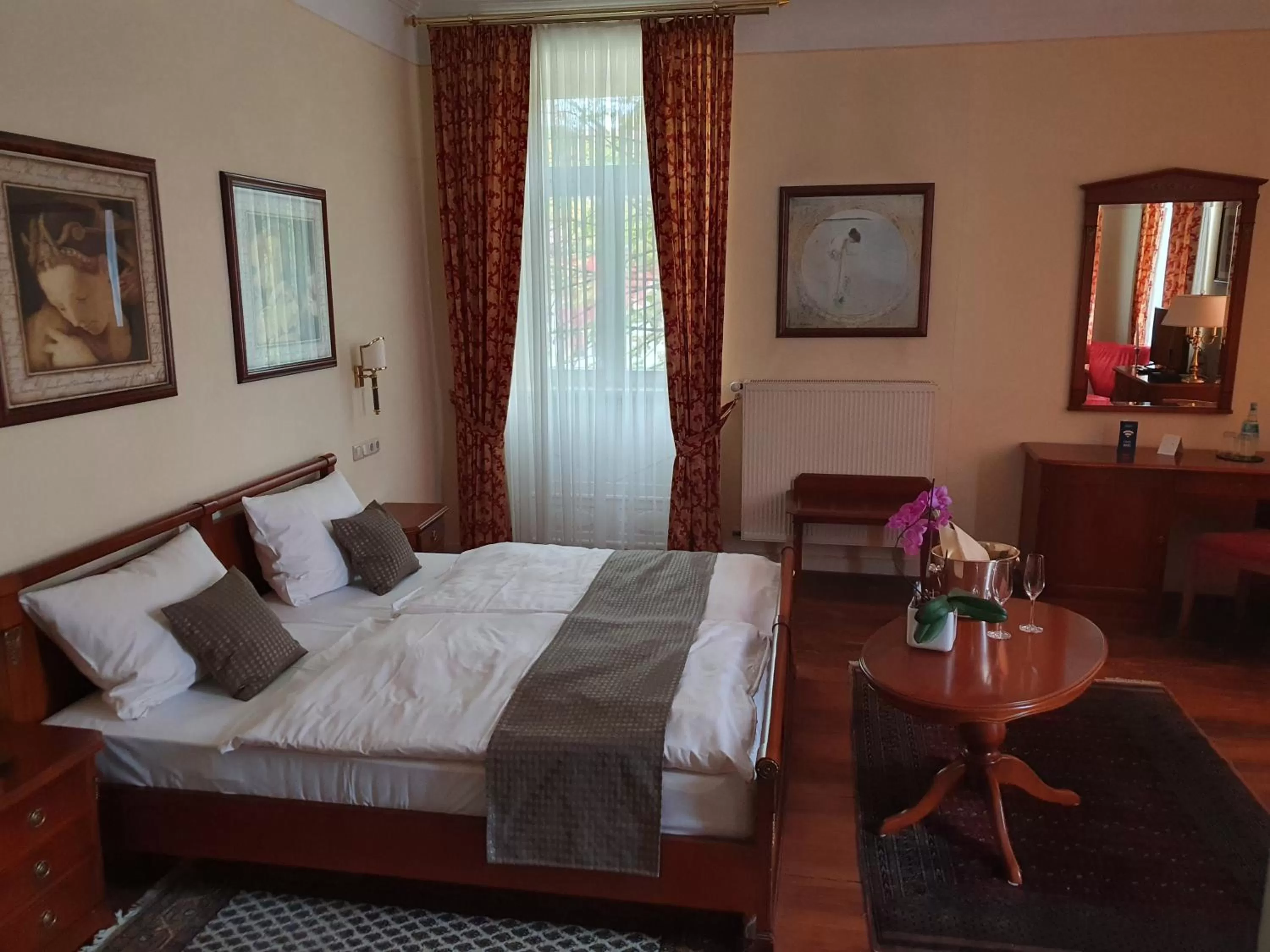 Photo of the whole room, Bed in Hotel Villa Keller