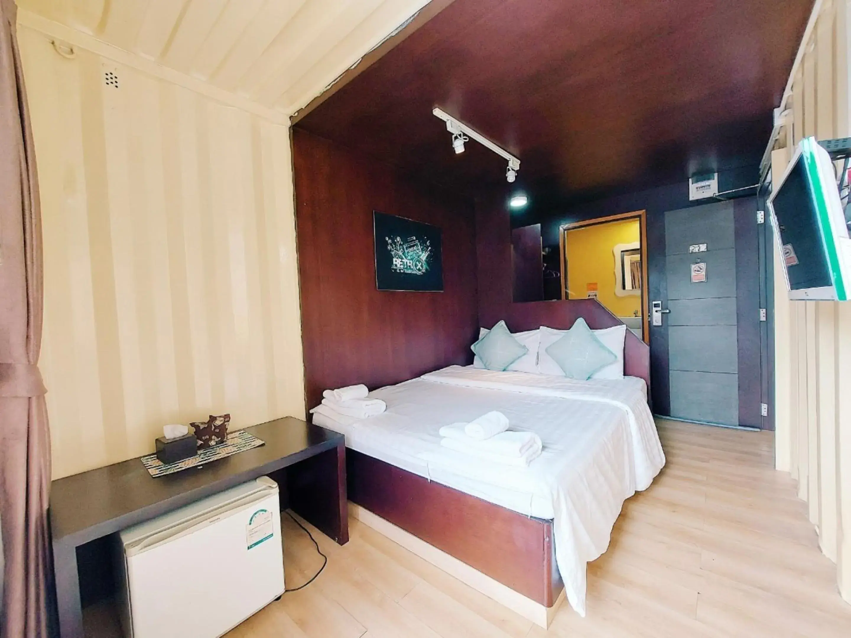 Standard Double Room in Retro Box Hotel Chumphon Standard Double Room in Retro Box Hotel Chumphon