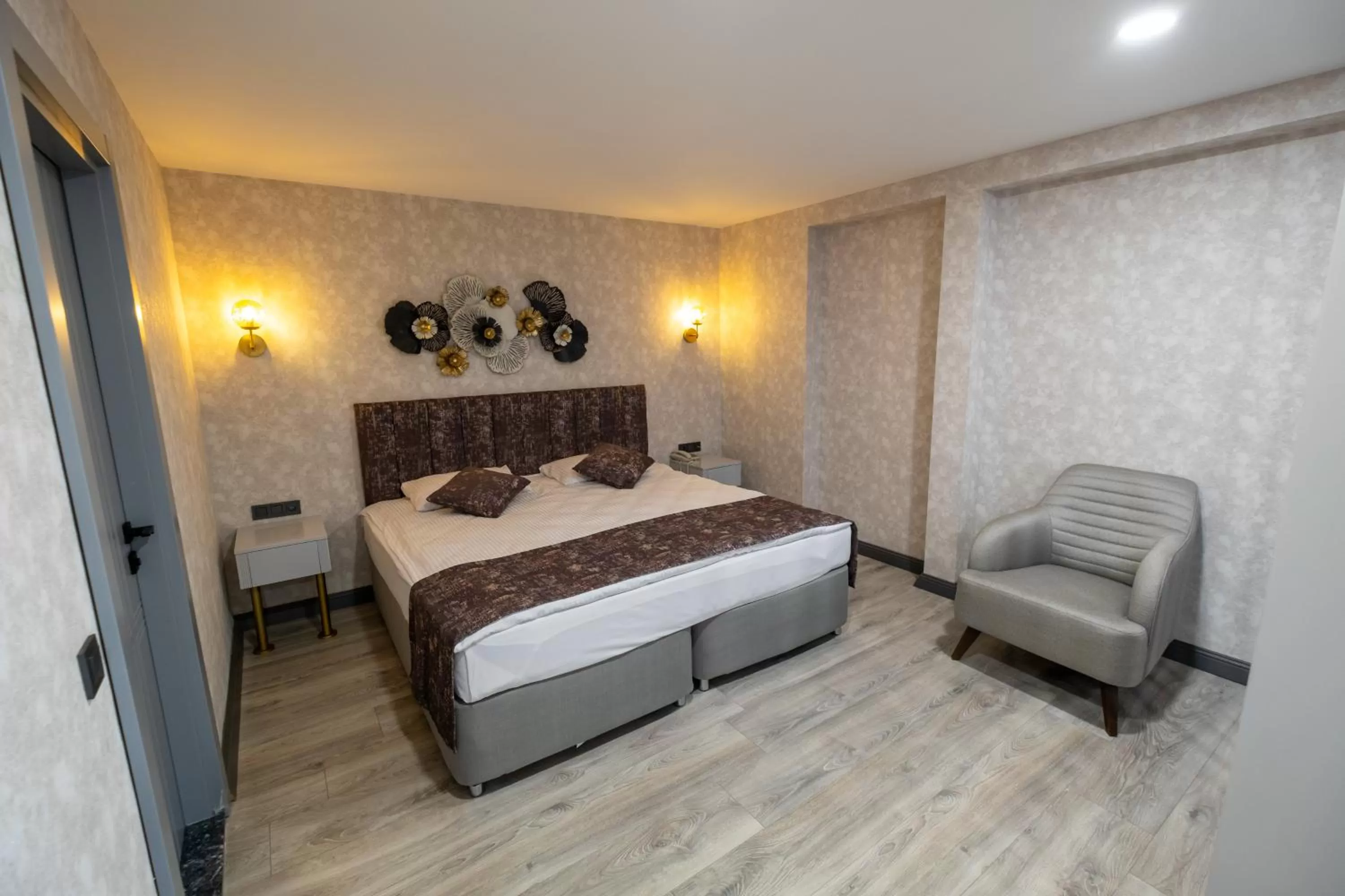 Bed in Avion Suite Hotel