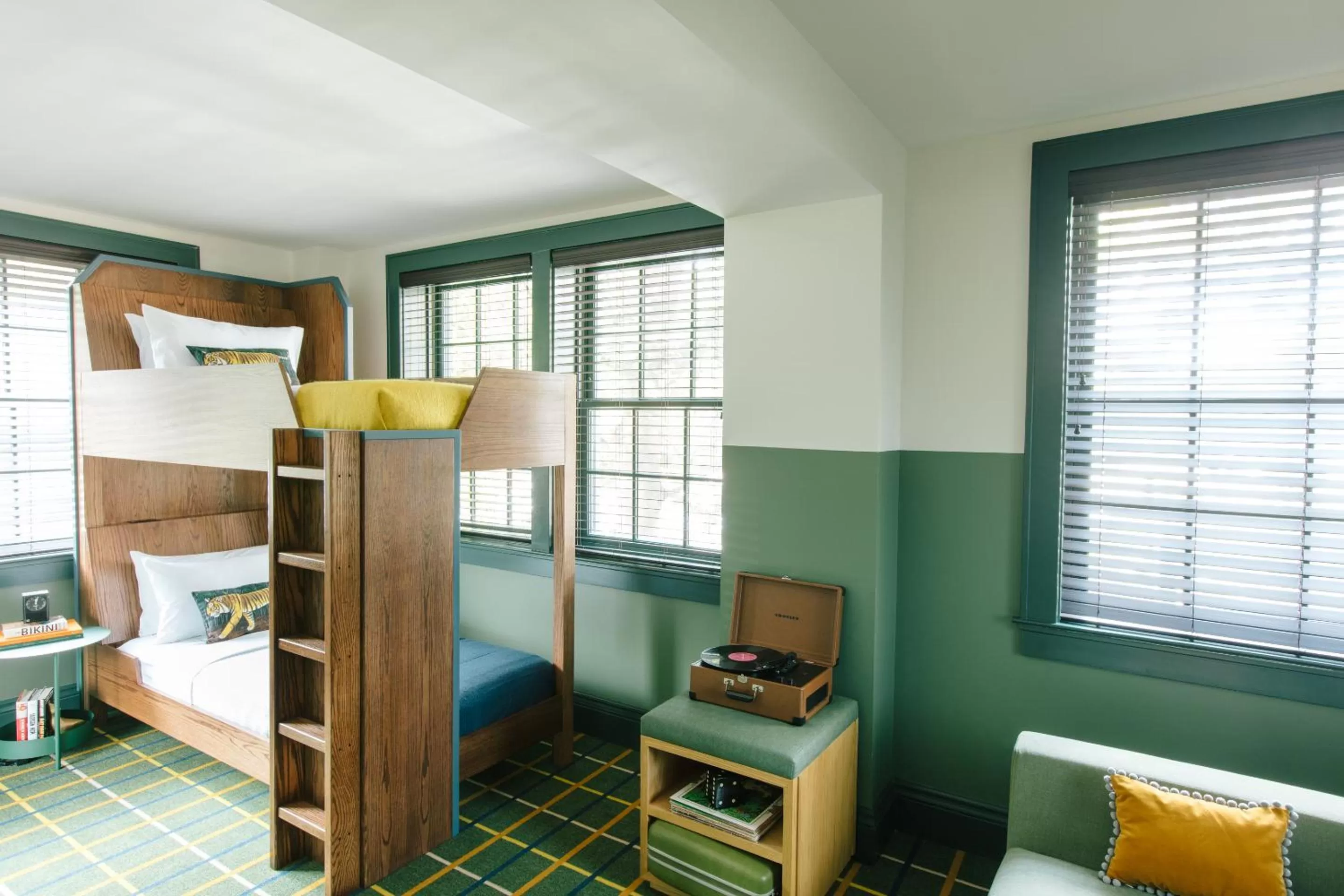 bunk bed, Bed in Hotel Clermont Atlanta, by Oliver