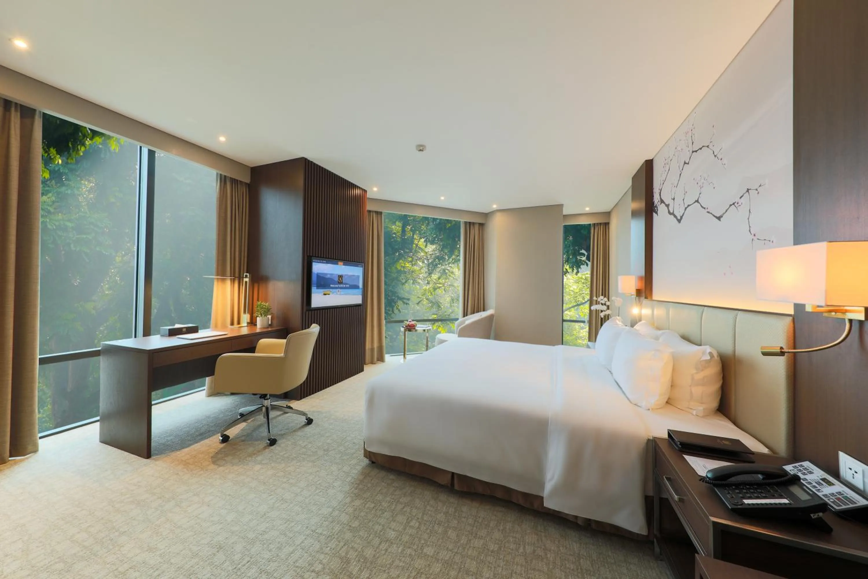 Photo of the whole room, Bed in Grand Vista Hanoi