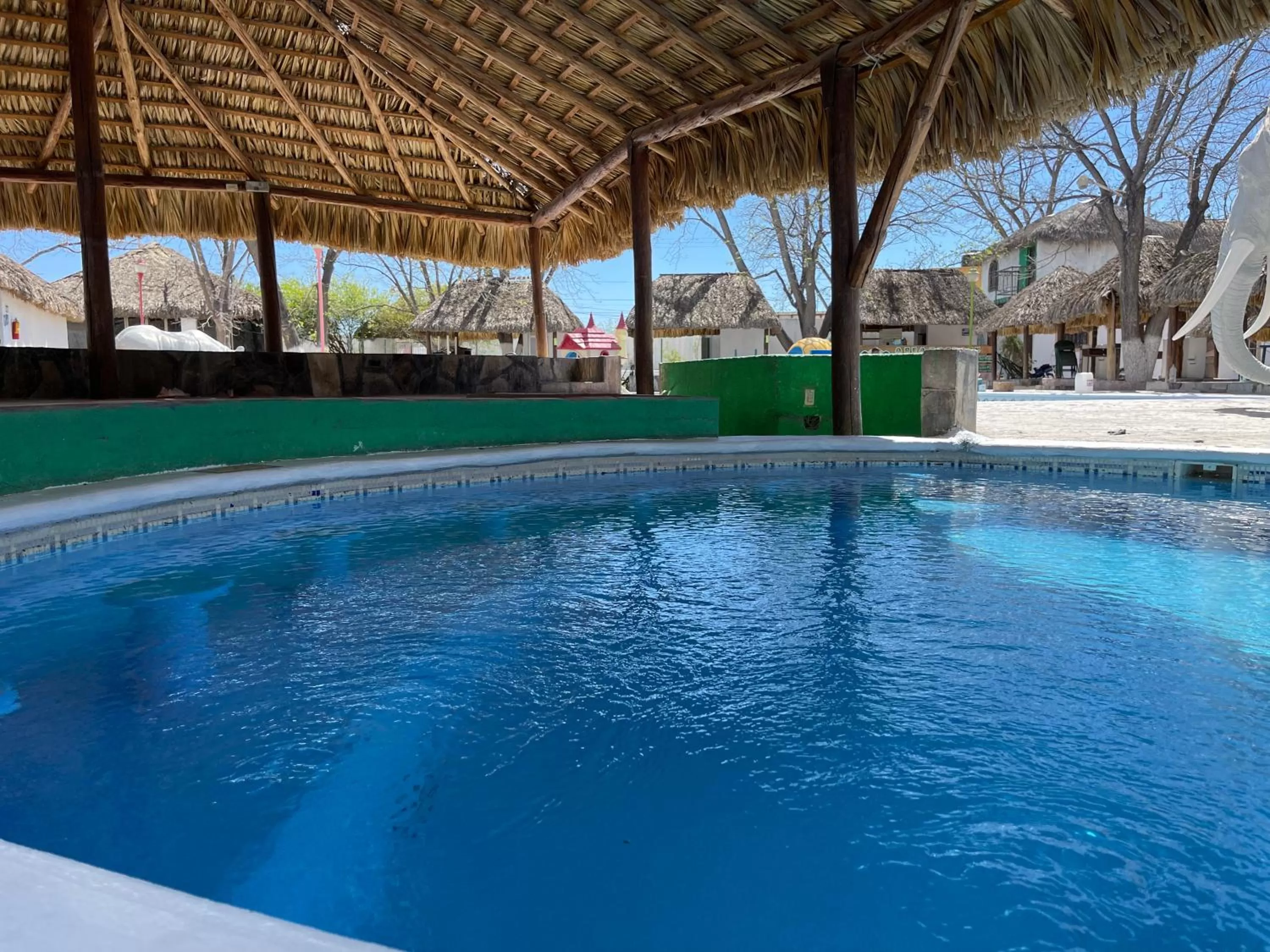 Swimming pool in Hotel Pueblo Viejo