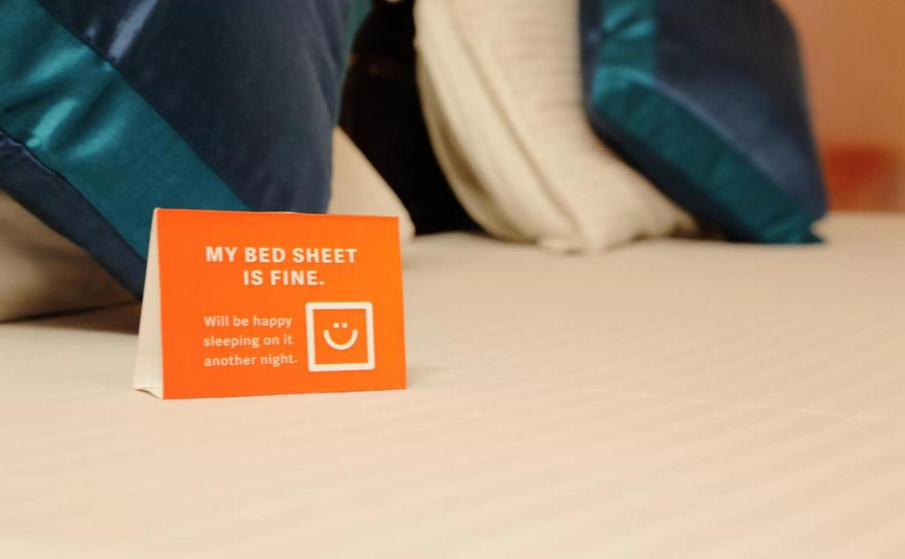 Bed in Hotel Raj Kothi Jaipur airport