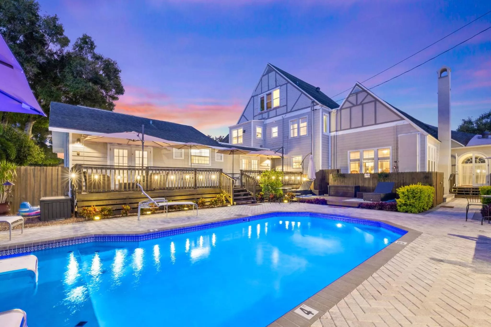 Swimming pool in The Kenwood Gables Boutique B&B