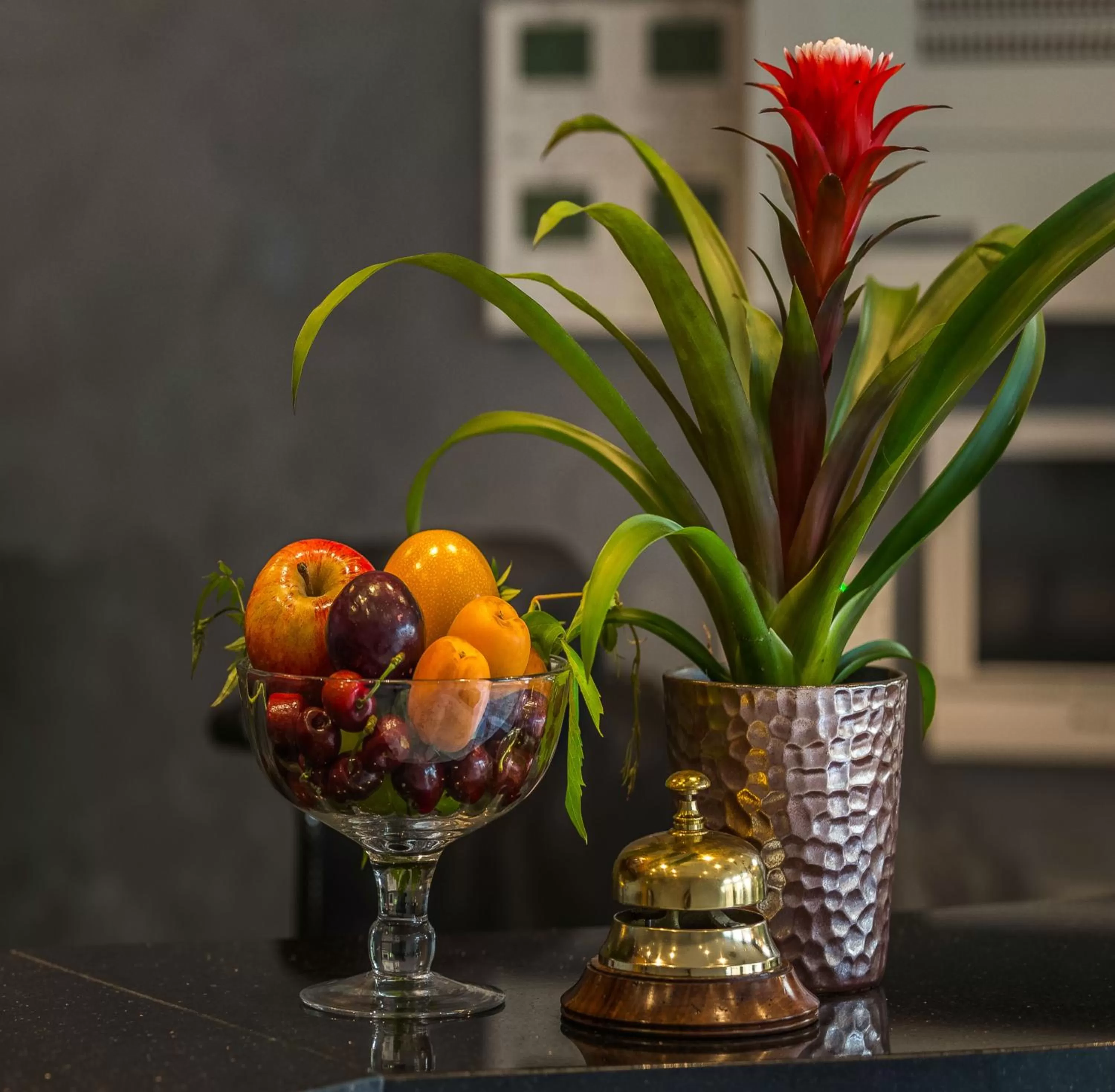 Food in The Lion & Key Hotel