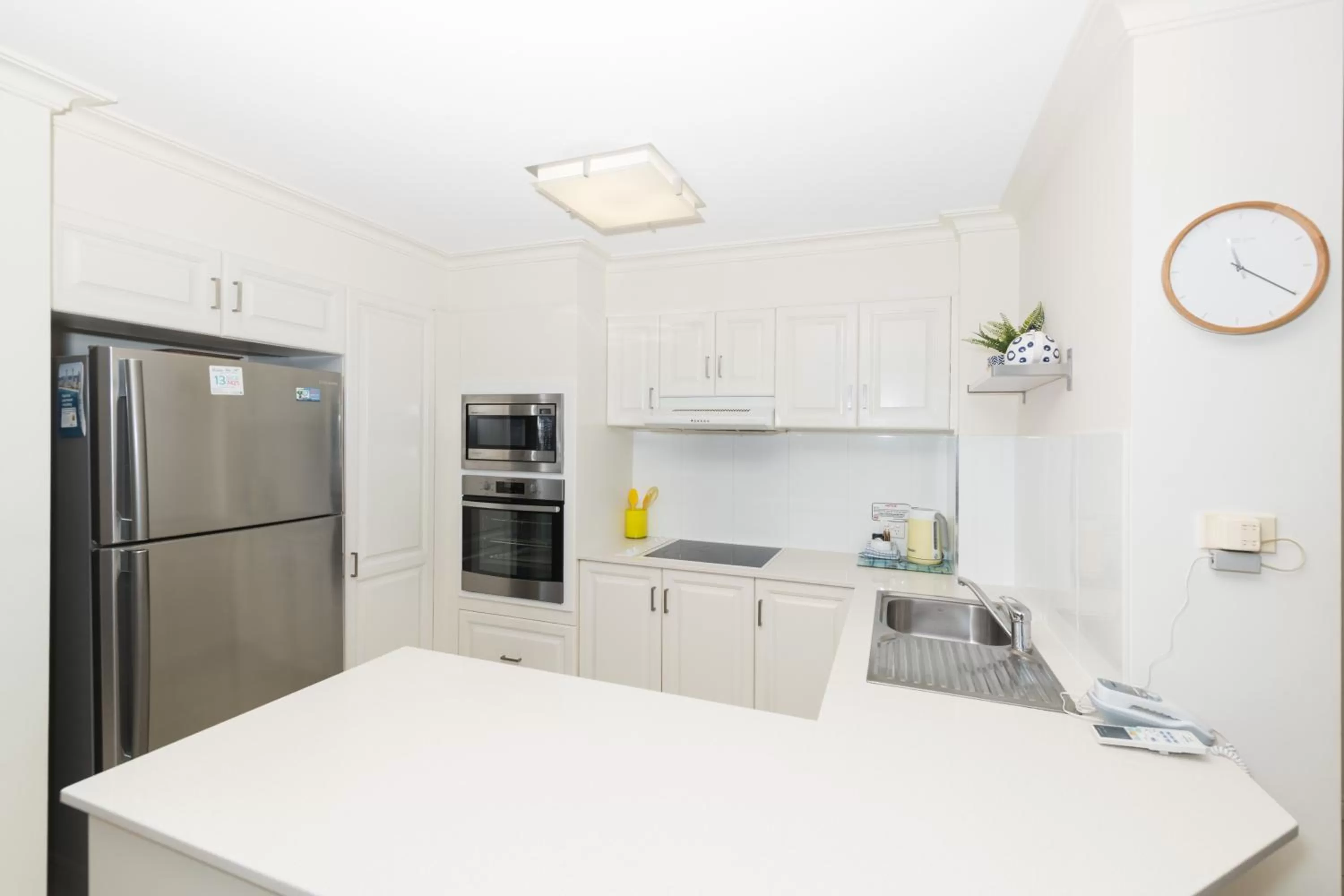 Kitchen or kitchenette in La Grande Apartments