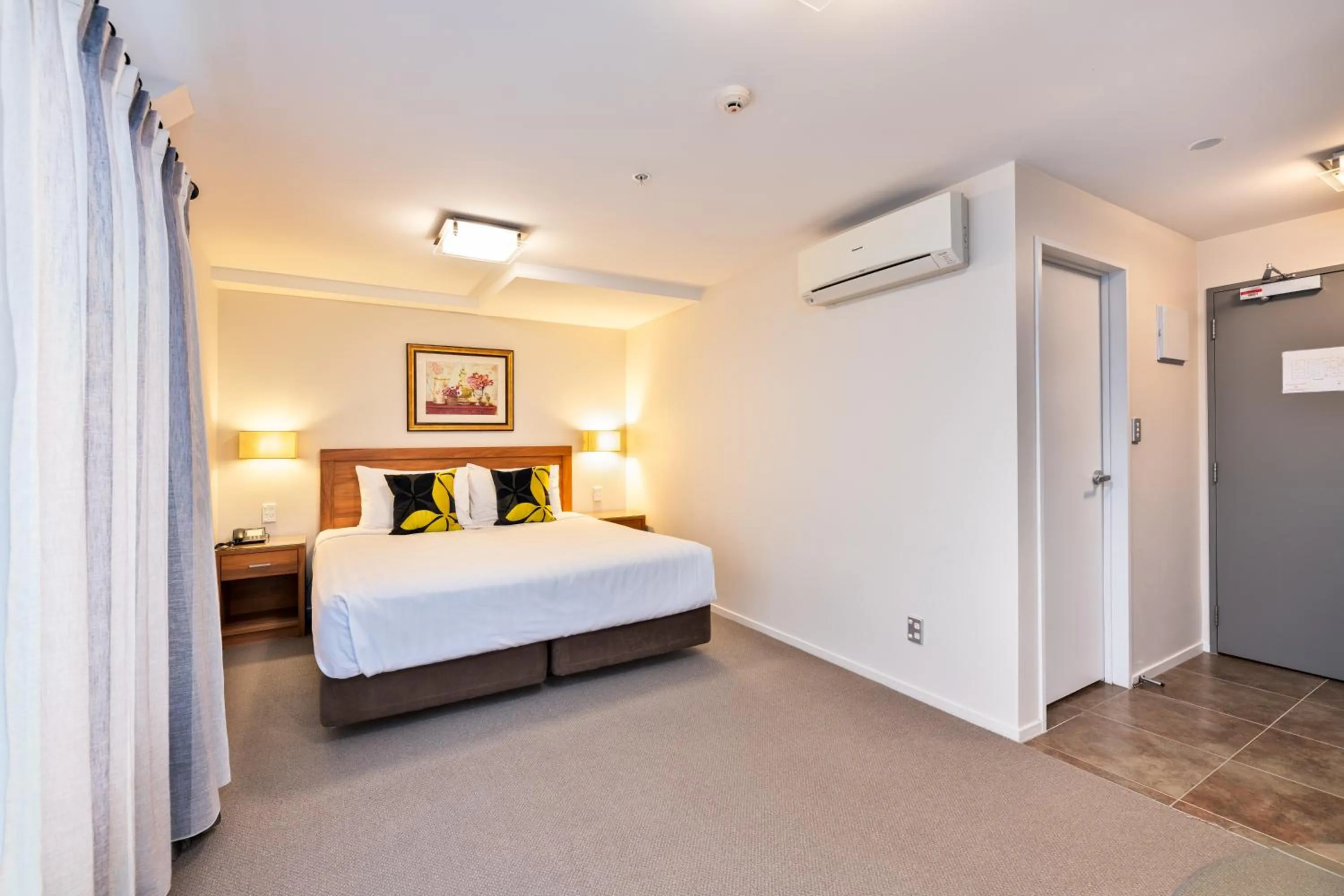 Bed in Alexander Inn