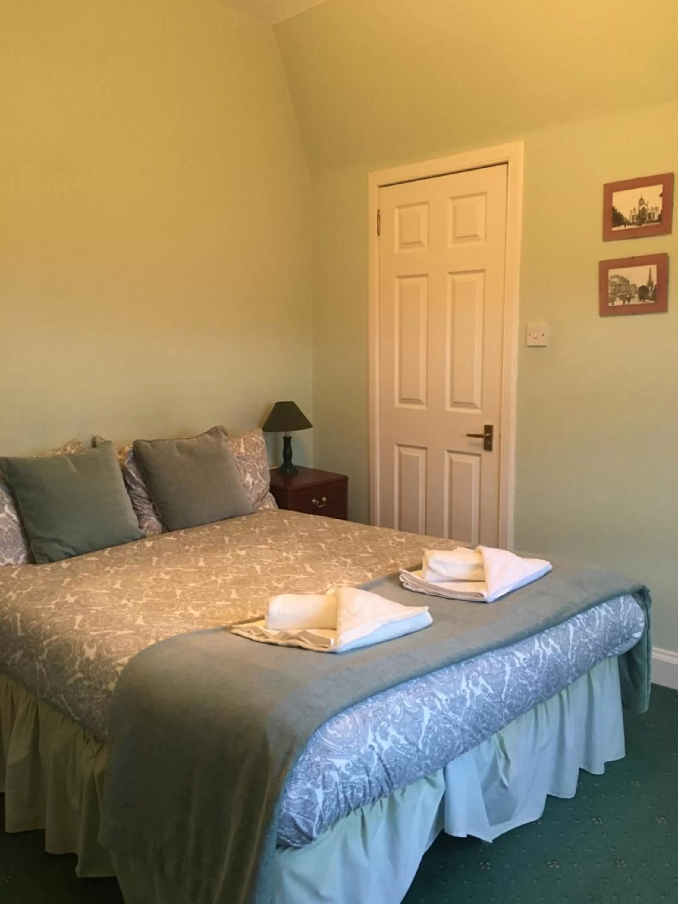 Bedroom, Bed in Airdenair Guest House