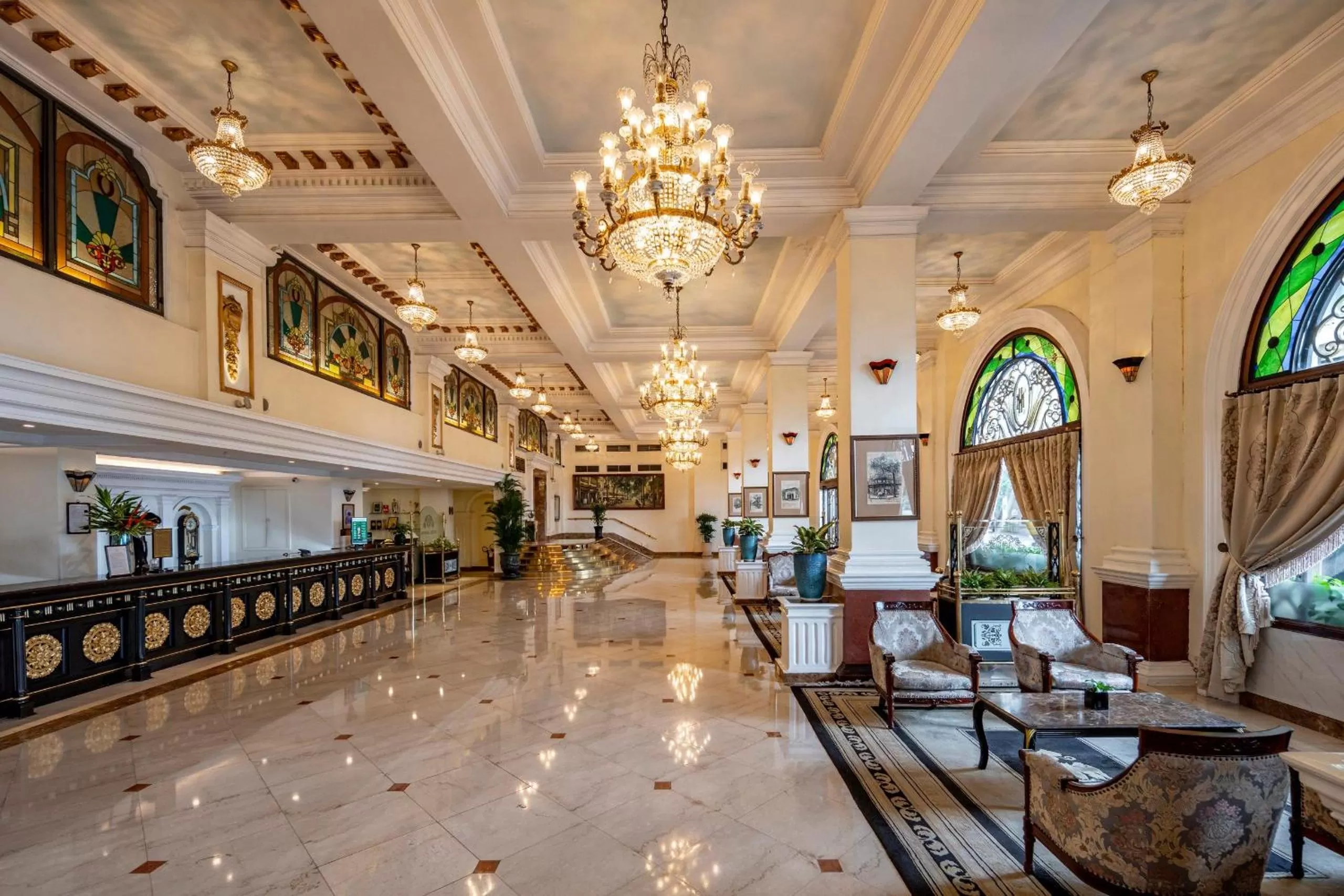 Lobby or reception in Hotel Majestic Saigon