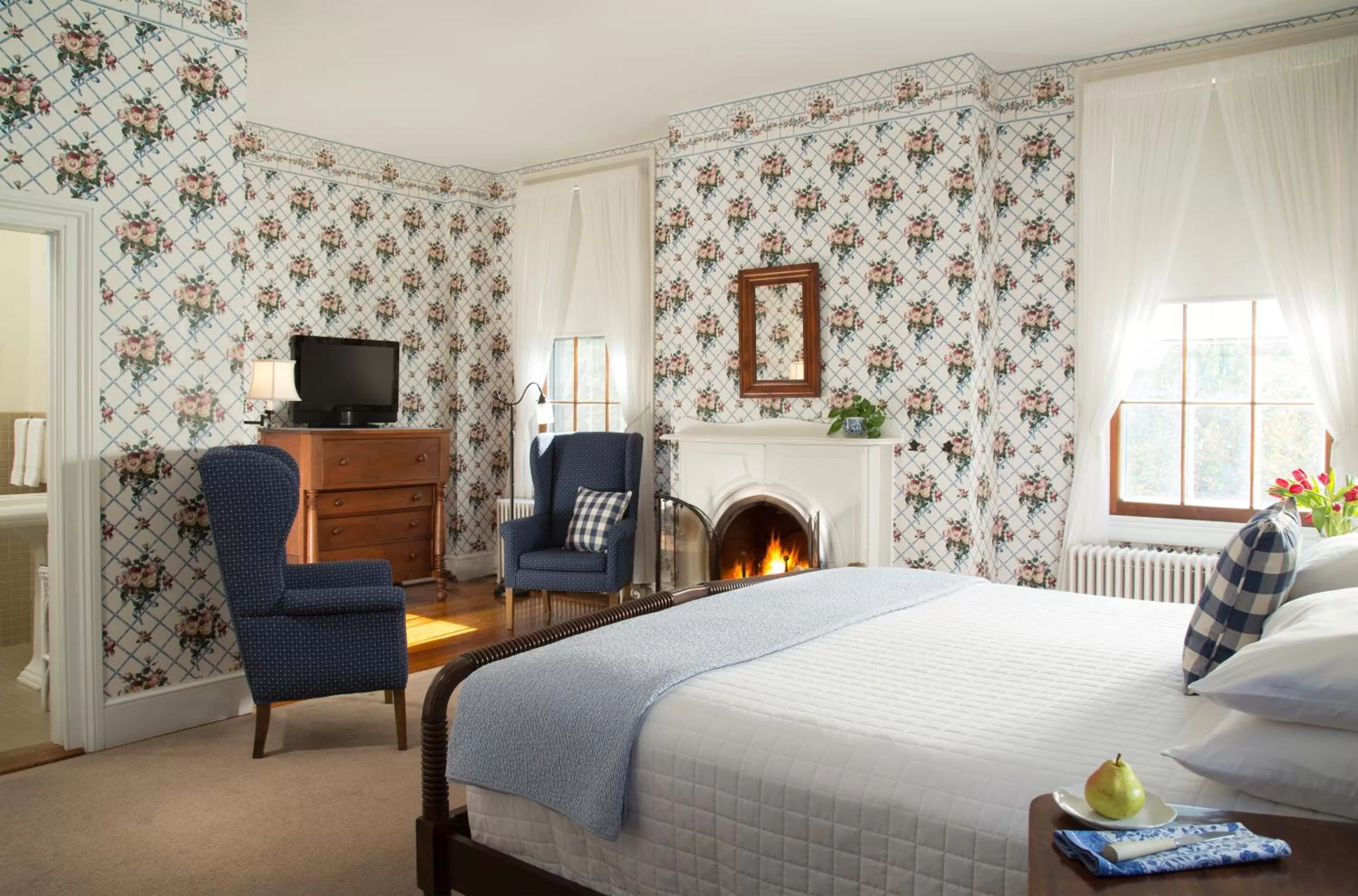 Other, TV/Entertainment Center in Brampton Bed and Breakfast Inn