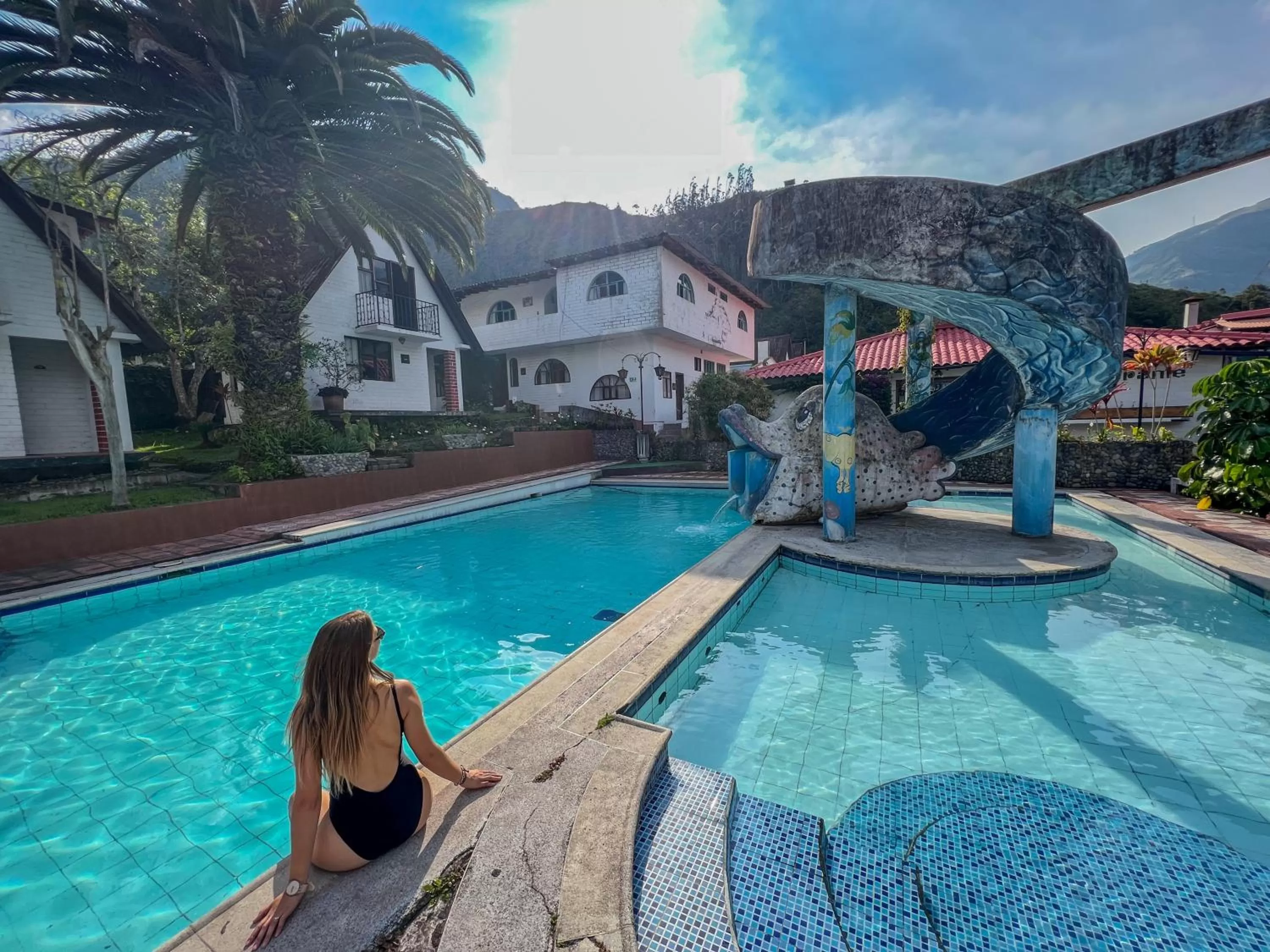 Swimming pool in Hosteria Casa Giralda