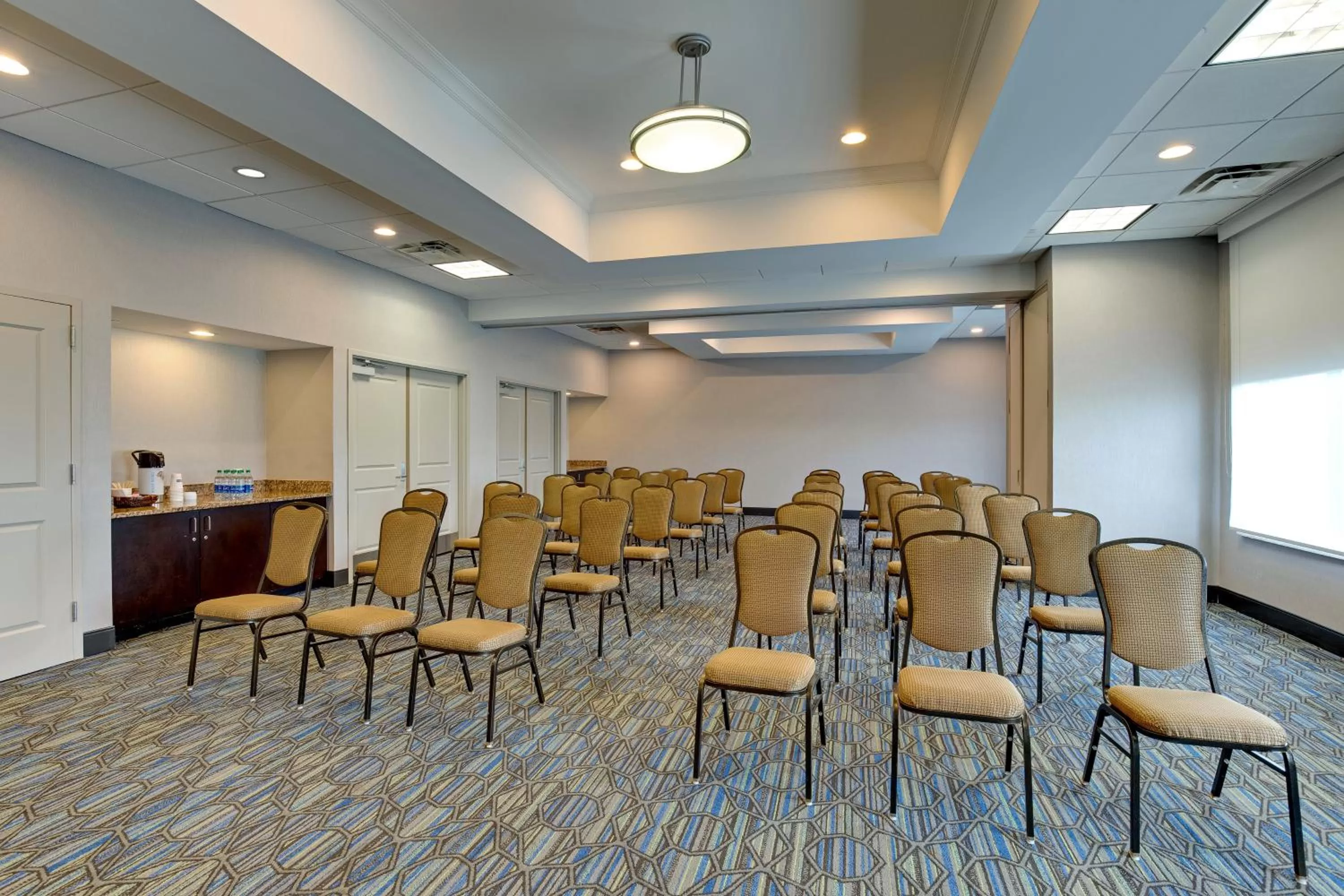 Meeting/conference room in Holiday Inn Express Nashville-Opryland by IHG