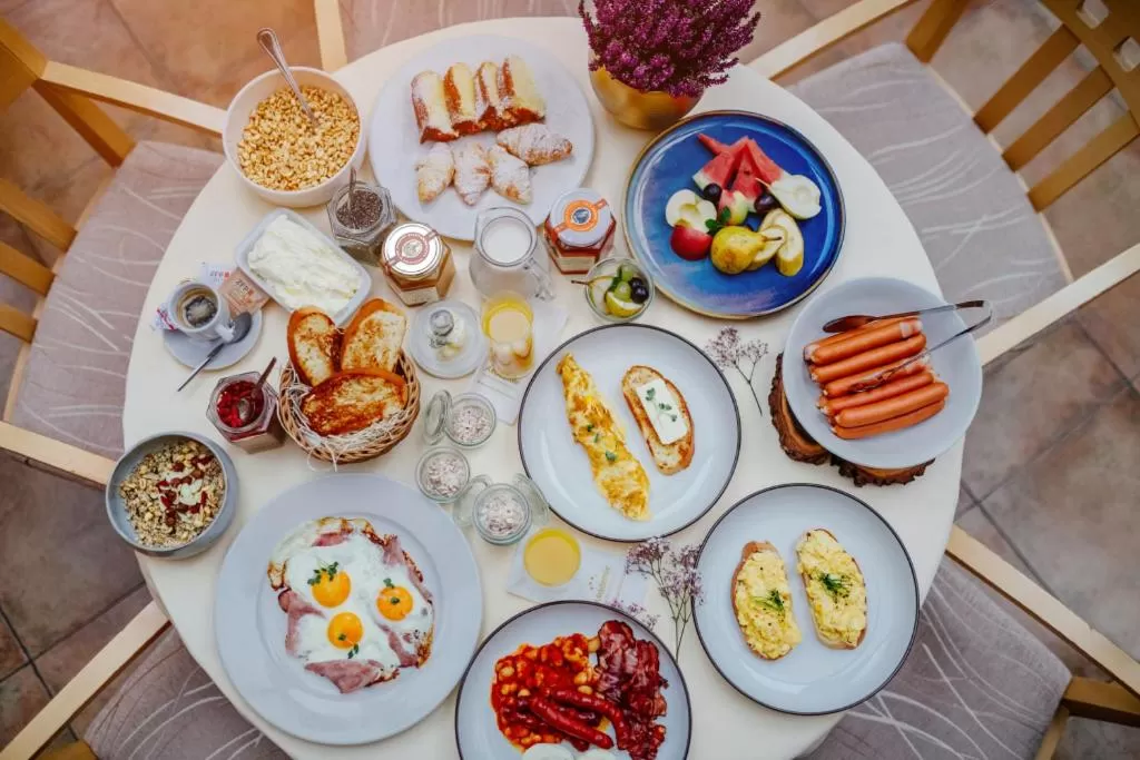 Breakfast in Hotel Akademie a depandance Vila Jarmila