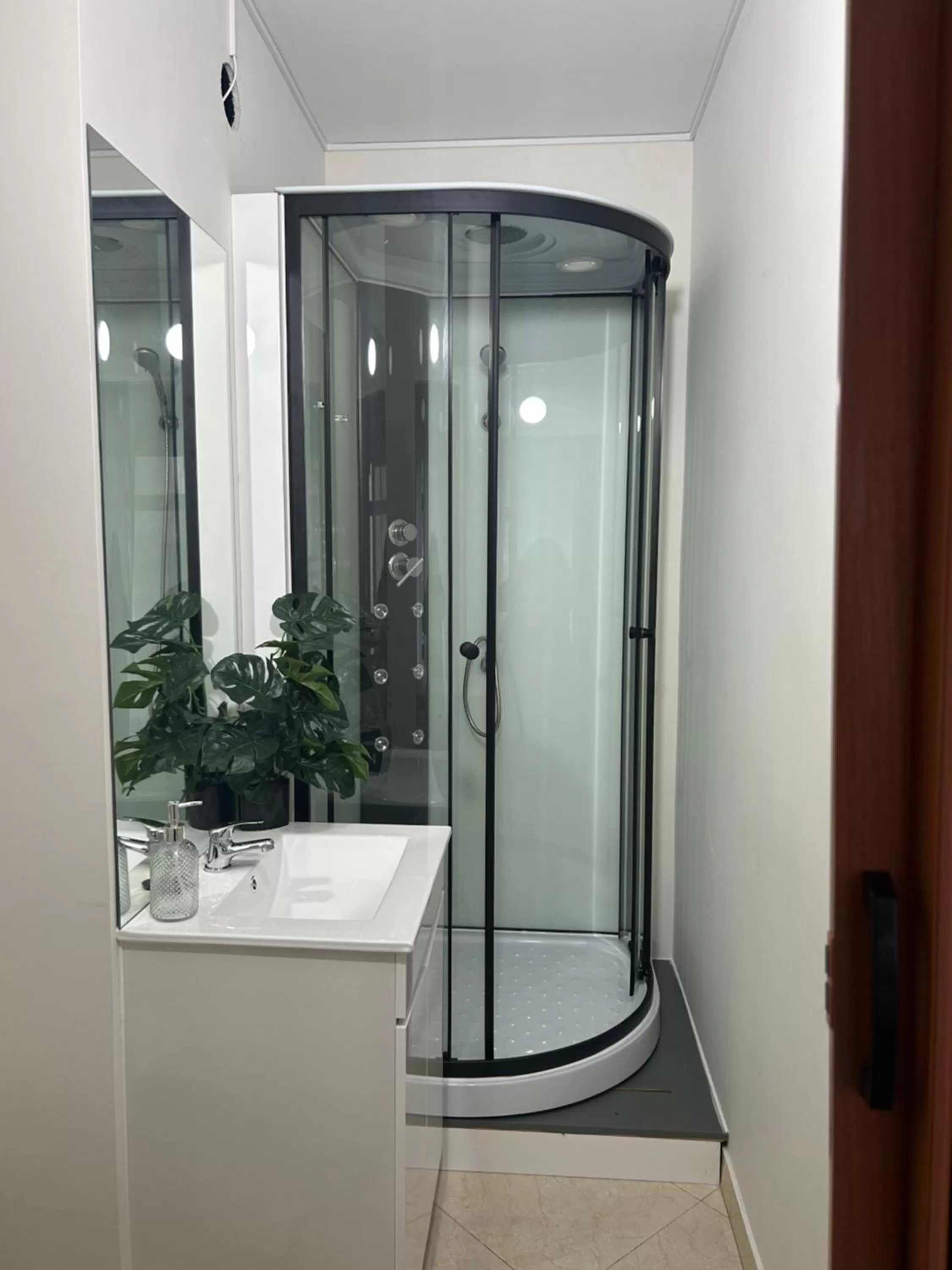 Bathroom in Alojamento Santa Catarina