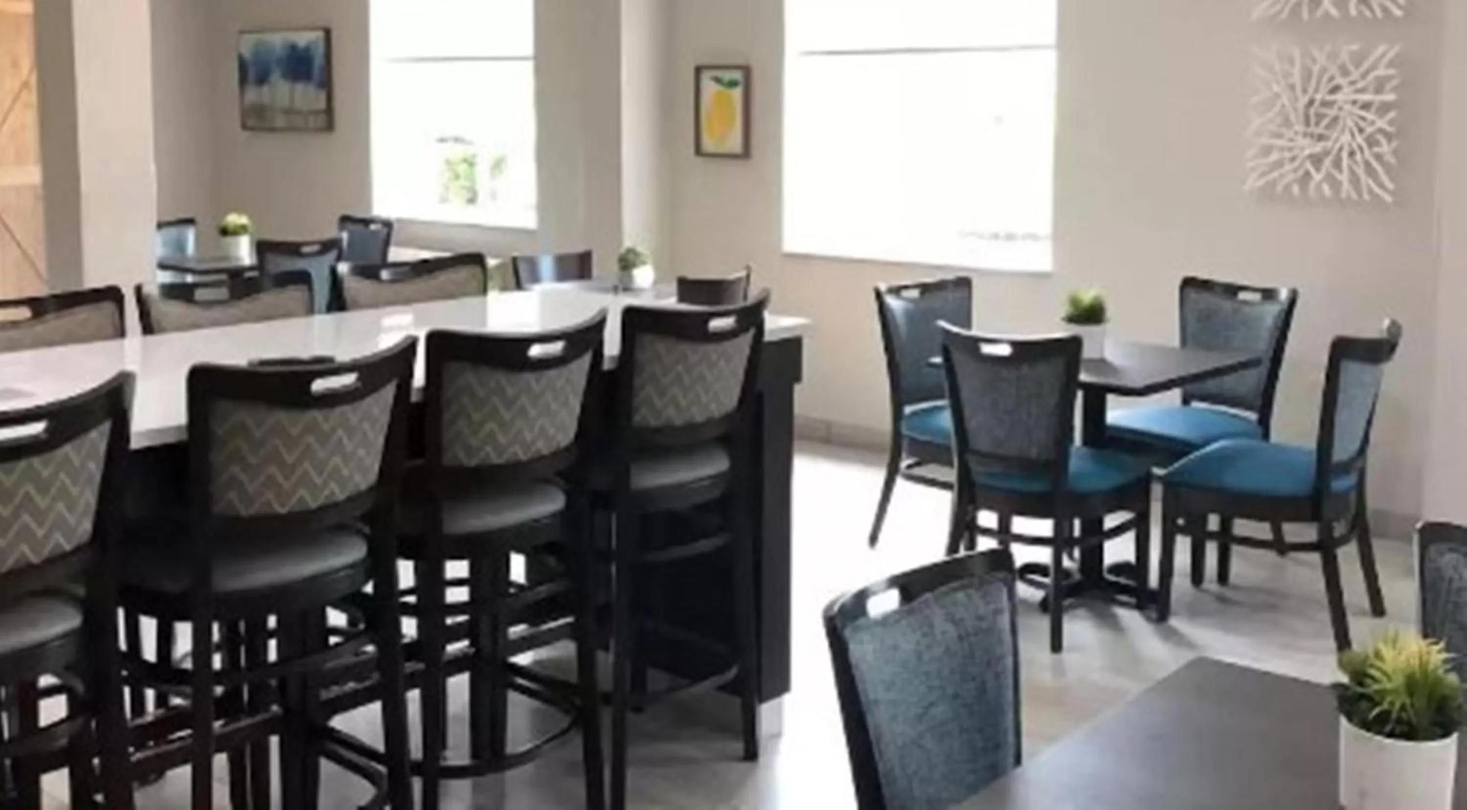 Breakfast in Quality Inn & Suites Roanoke - Fort Worth North