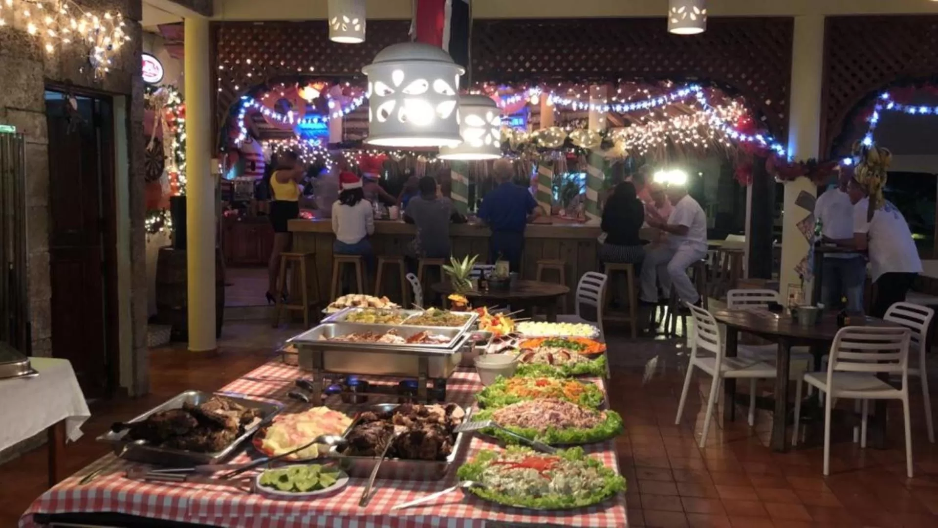 Restaurant/places to eat in Hotel Voramar