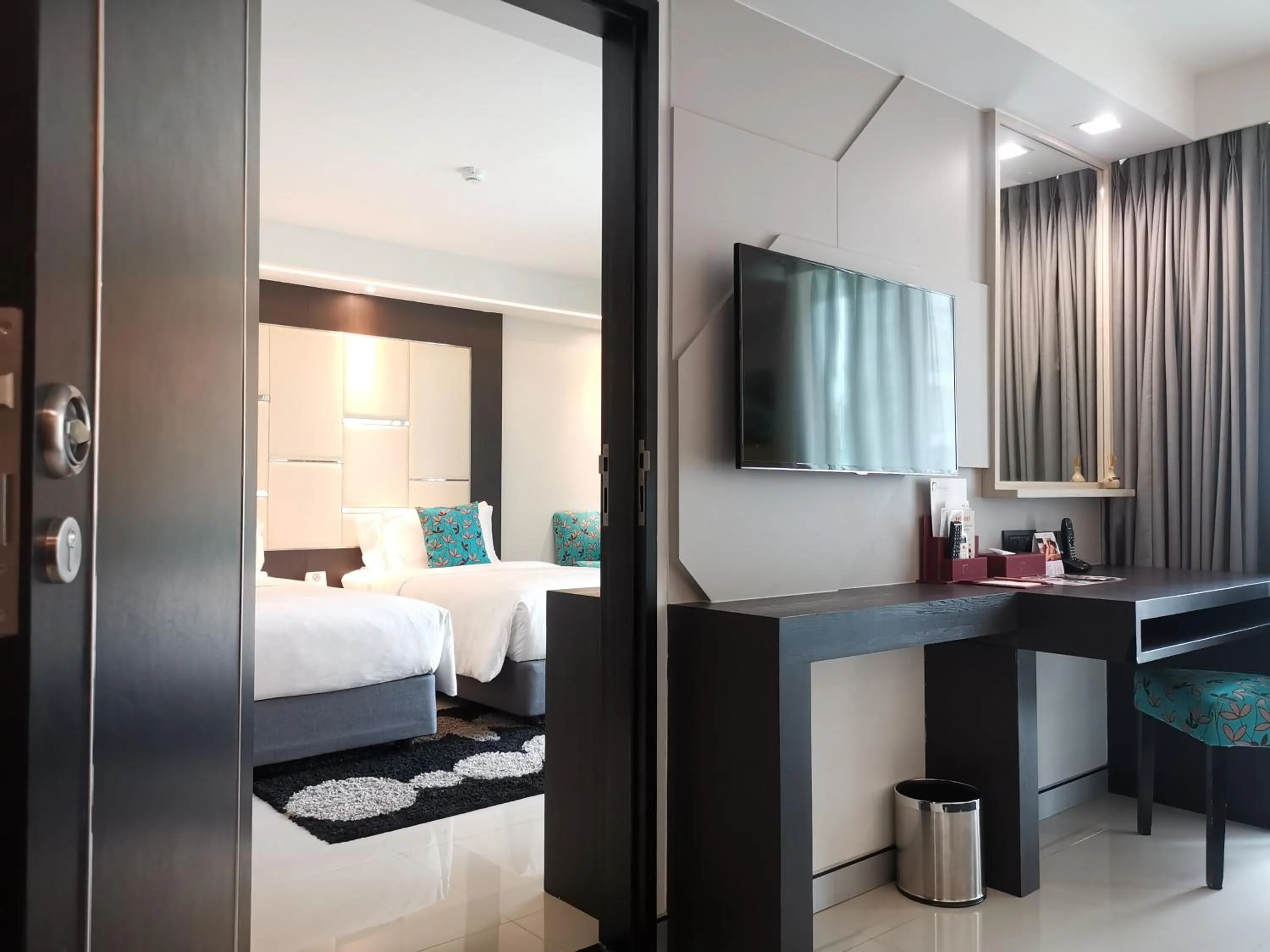 Bed in Hotel Clover Asoke - SHA Extra Plus
