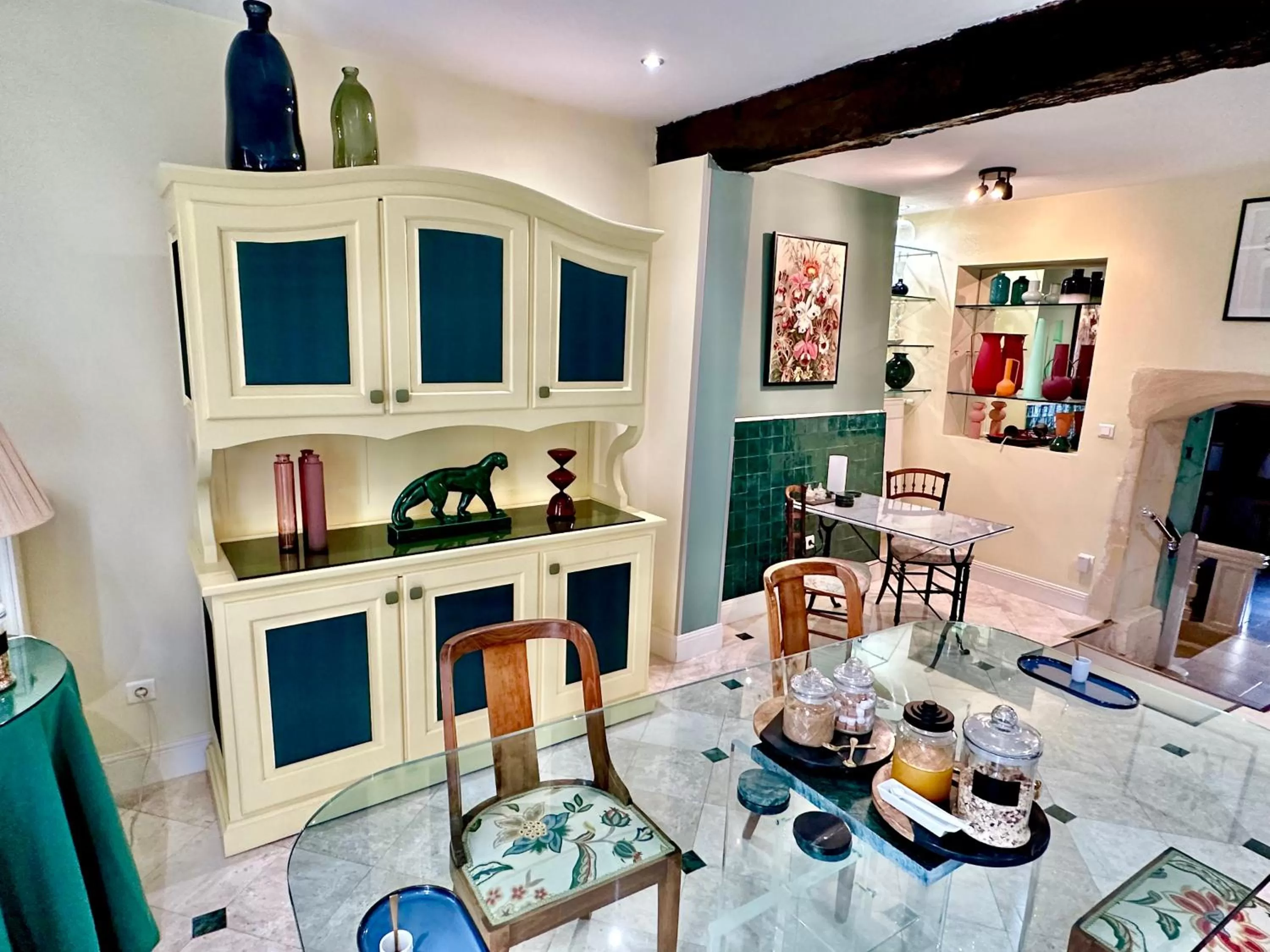 Dining Area in Le Logis Plantagenêt