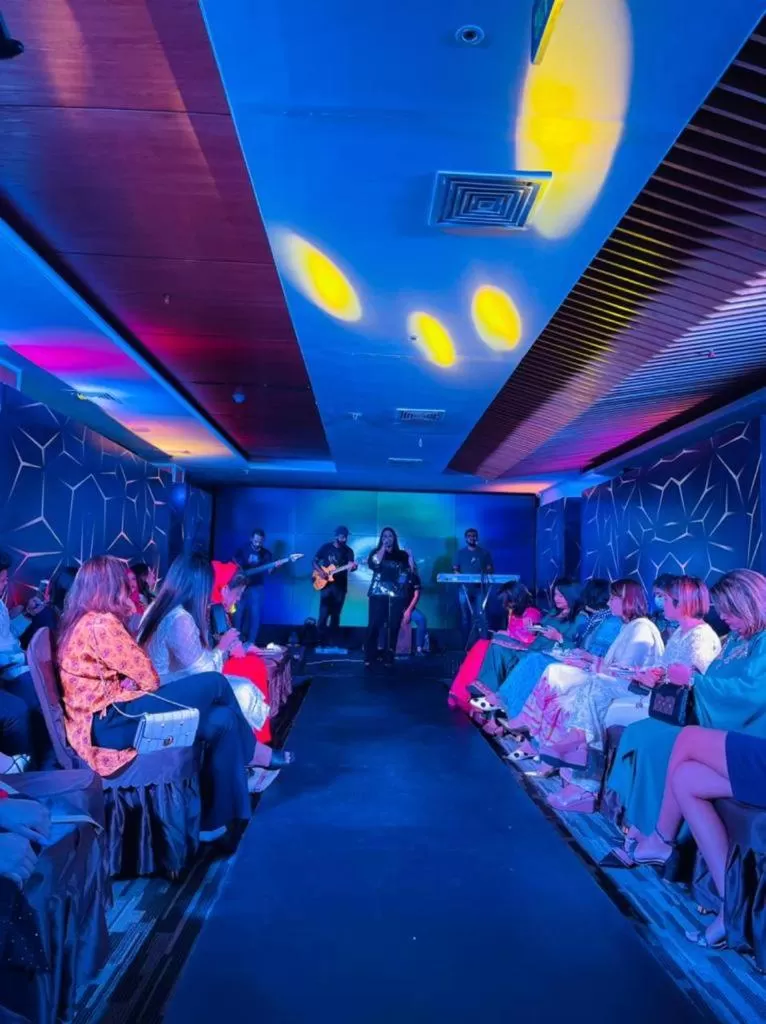 People in Empyrean Dhaka City Centre