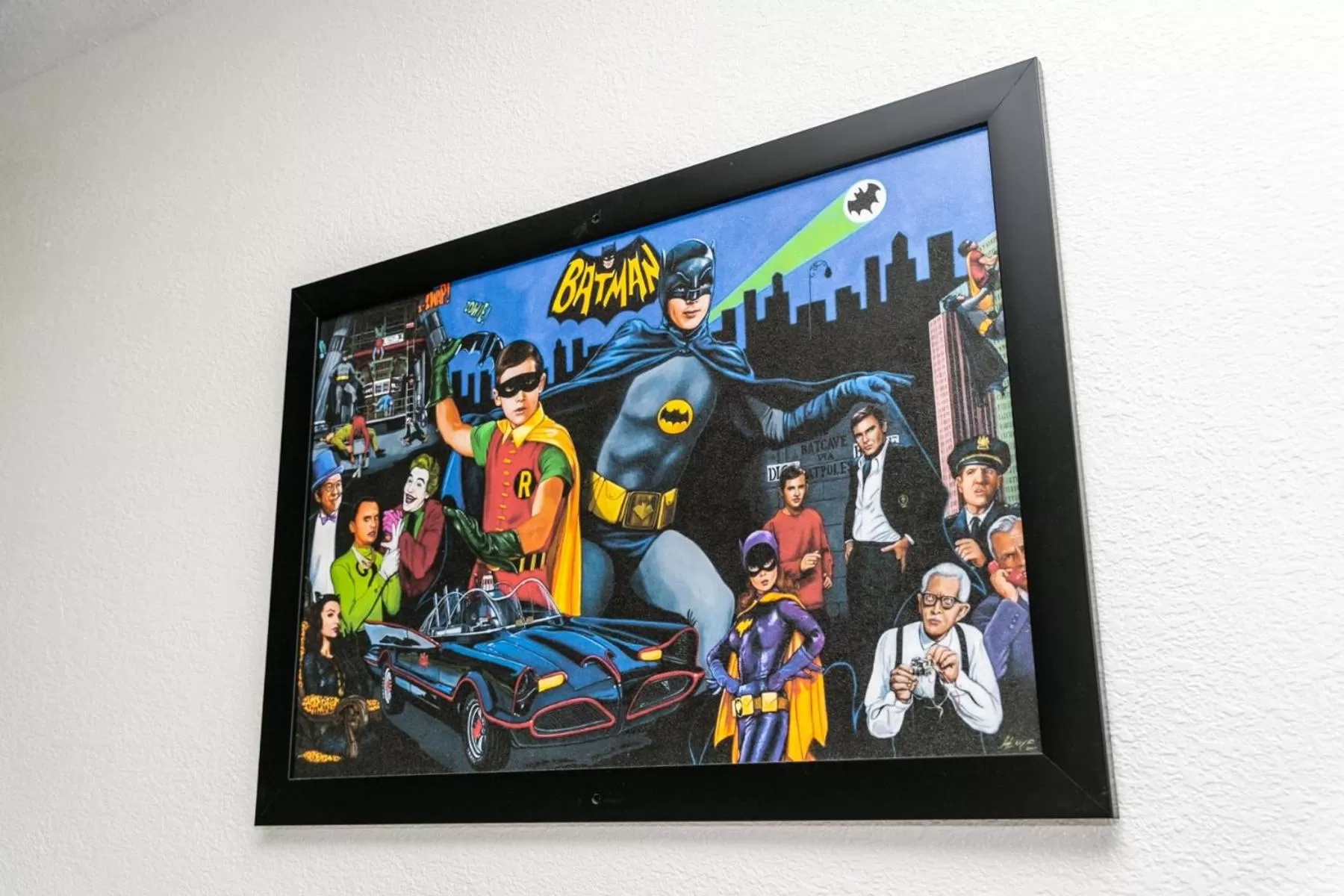 Communal lounge/ TV room in Anaheim Discovery Inn and Suites