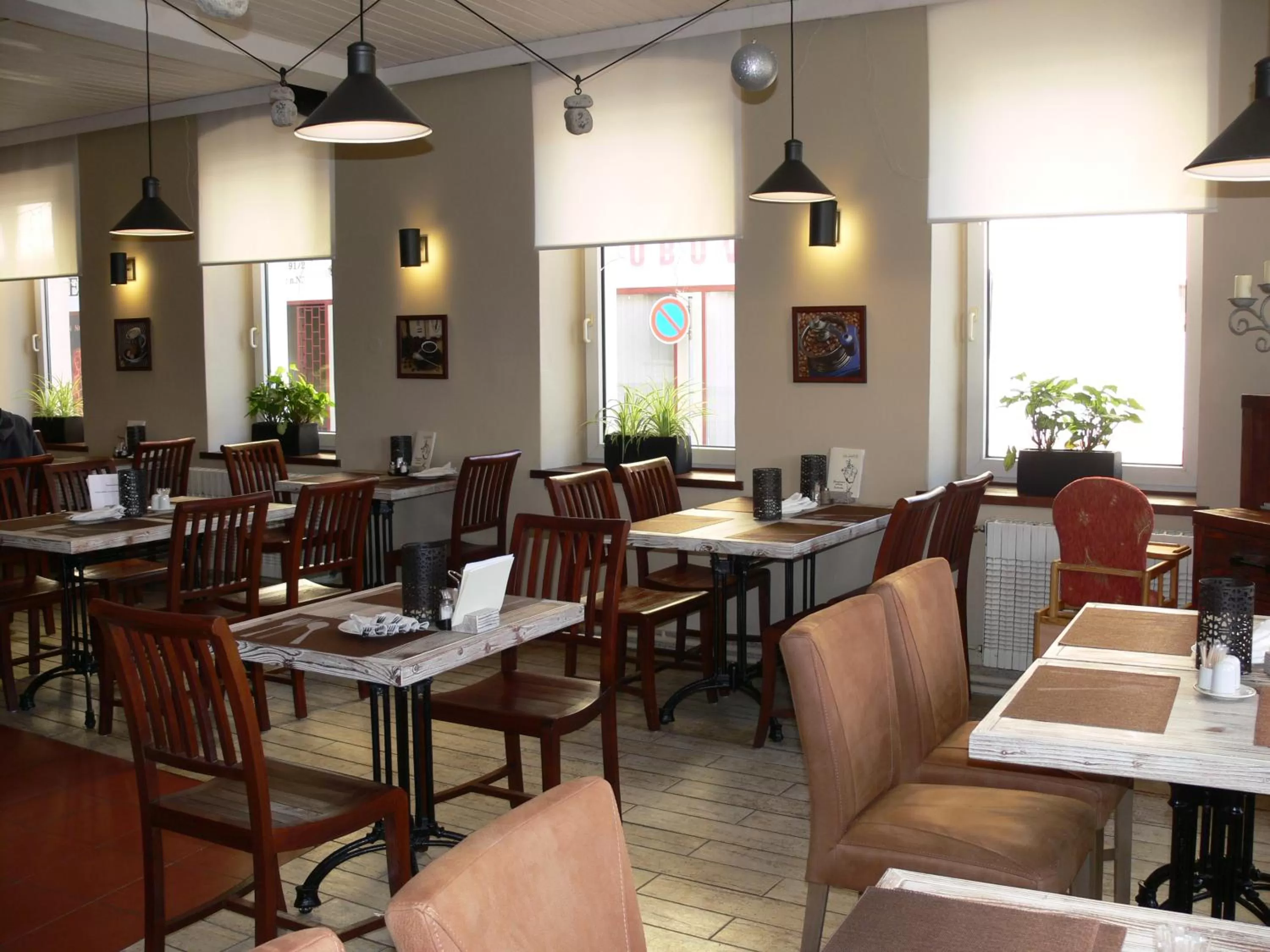 Restaurant/Places to Eat in Hotel Na Baste