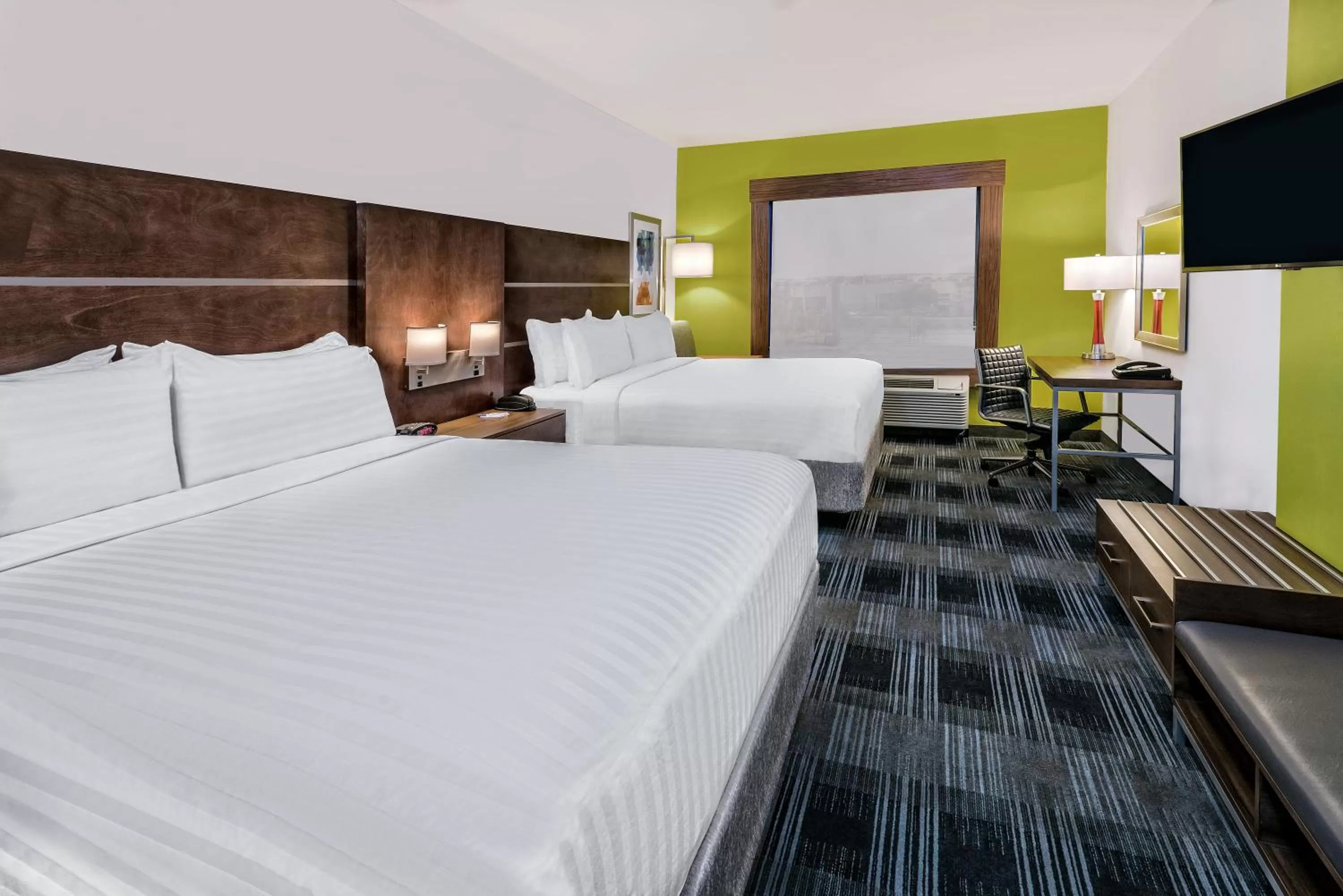 Photo of the whole room, Bed in Holiday Inn Express & Suites Austin - Round Rock Area by IHG