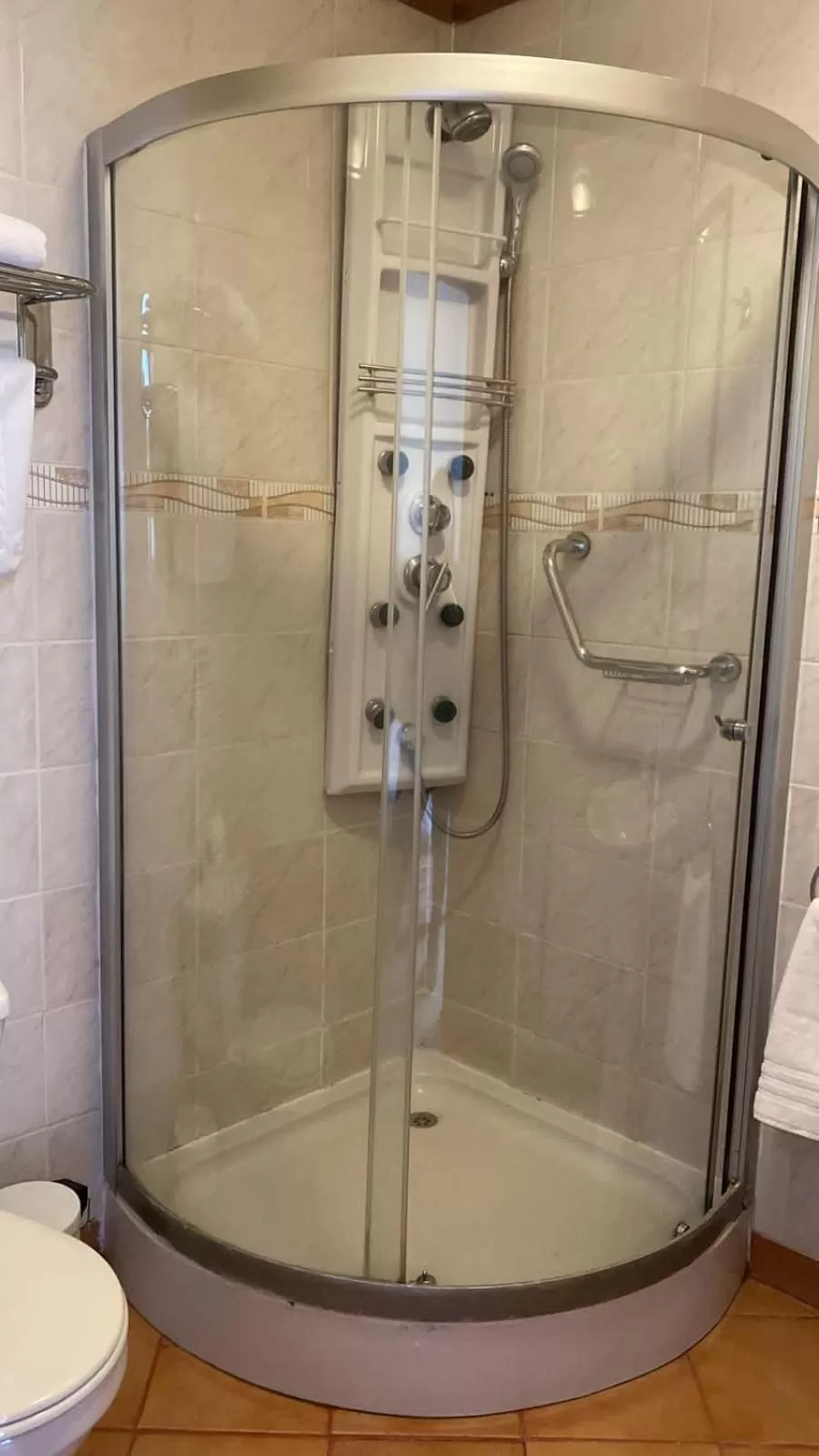 Shower in CHALET CHAPITAL Punta Arenas
