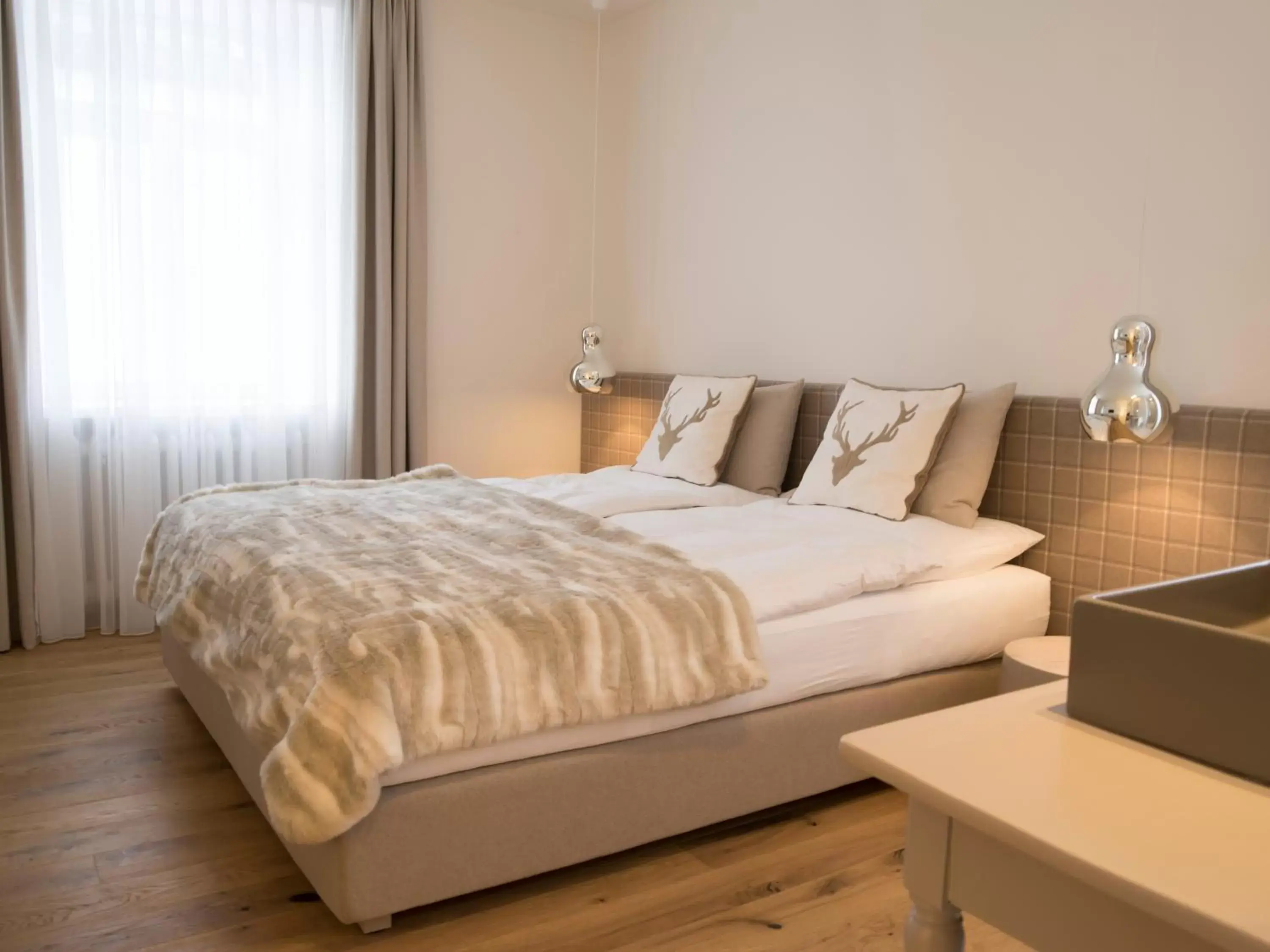 Deluxe Double Room in Hotel Edelweiss Deluxe Double Room in Hotel Edelweiss