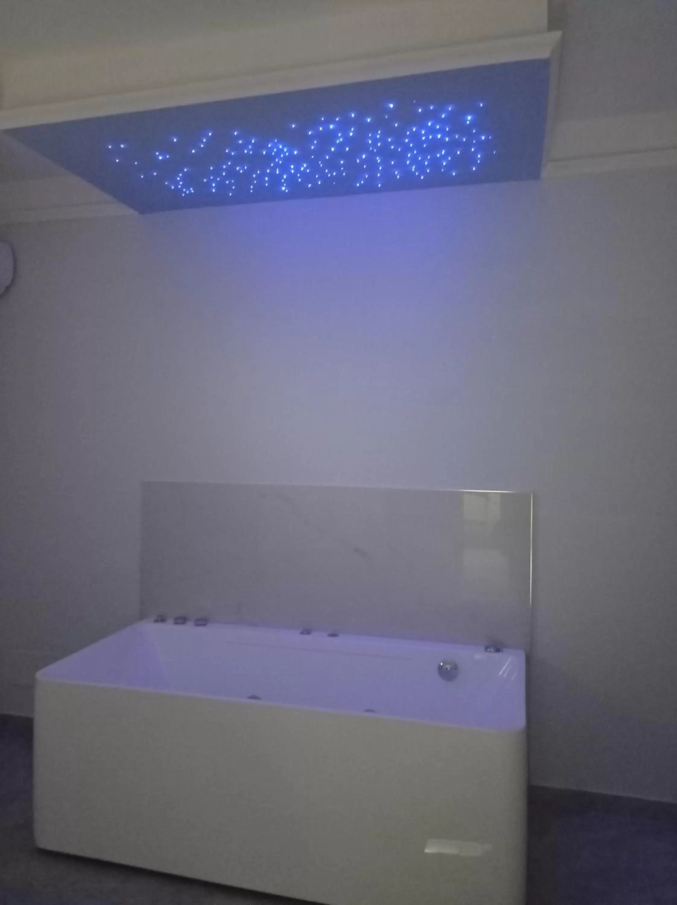 Hot Tub, Bed in Il corallo azzurro